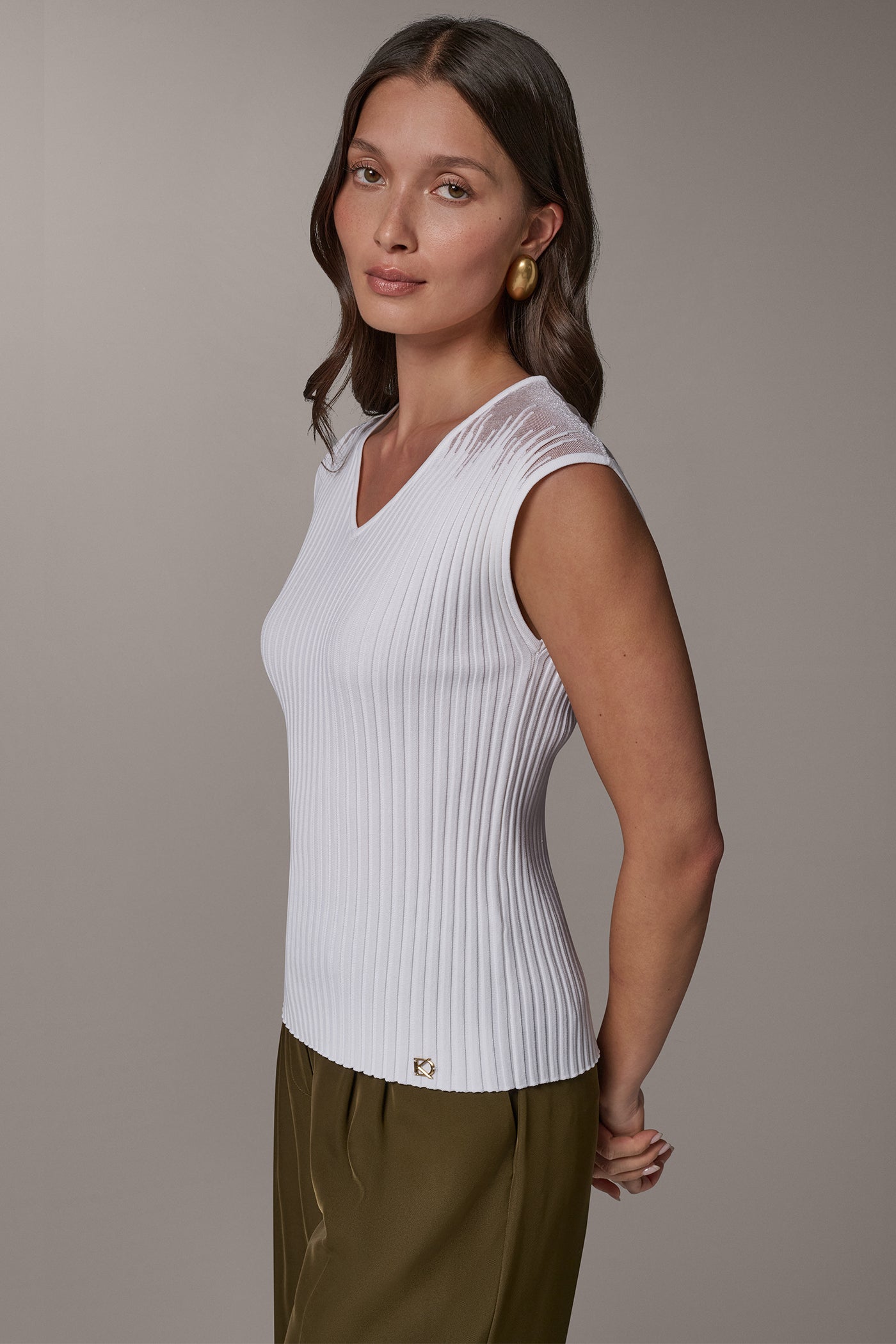 SLEEVELESS ILLUSION SWEATER VIEW 4