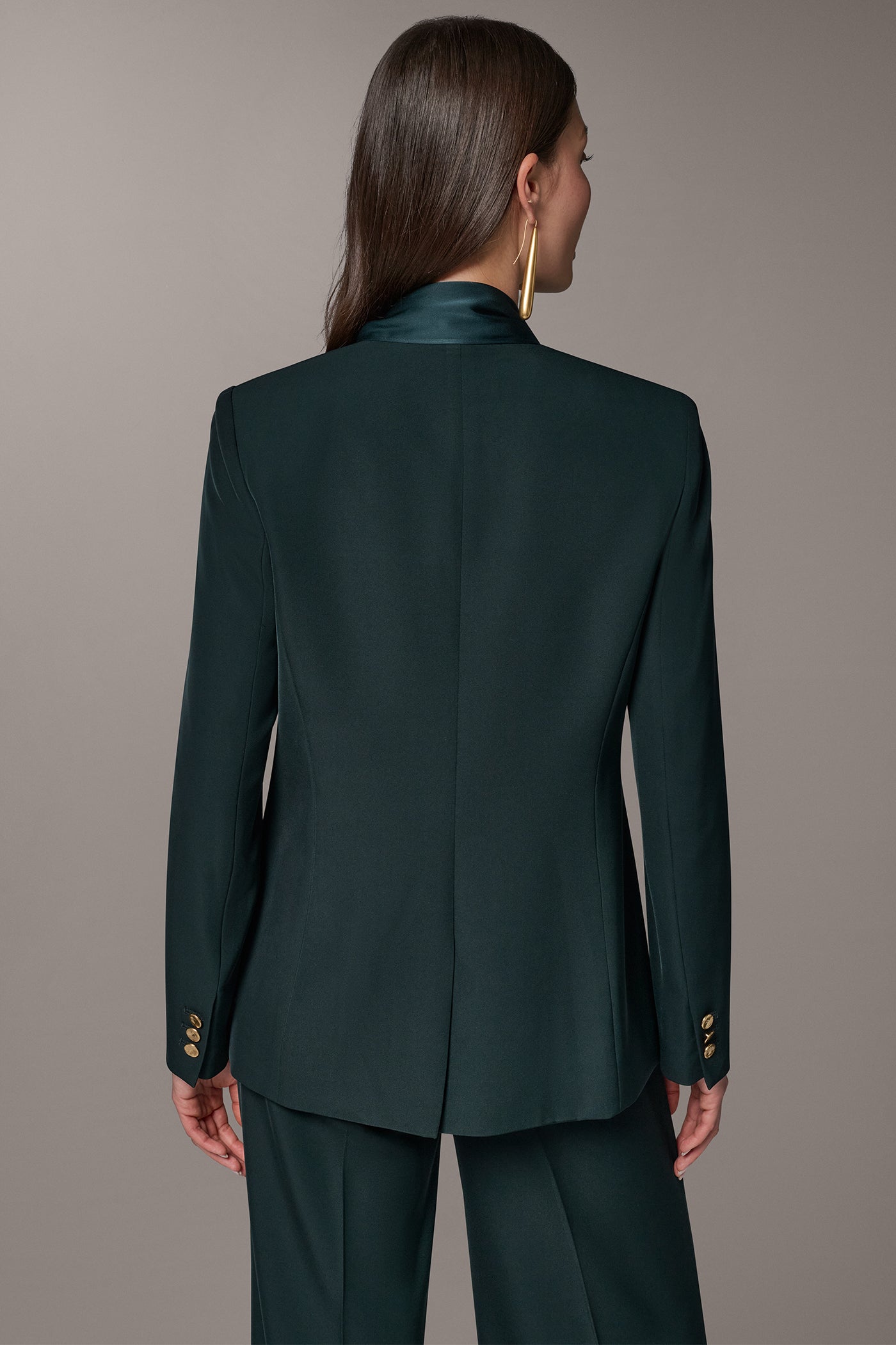 SCARF-COLLAR JACKET VIEW 3