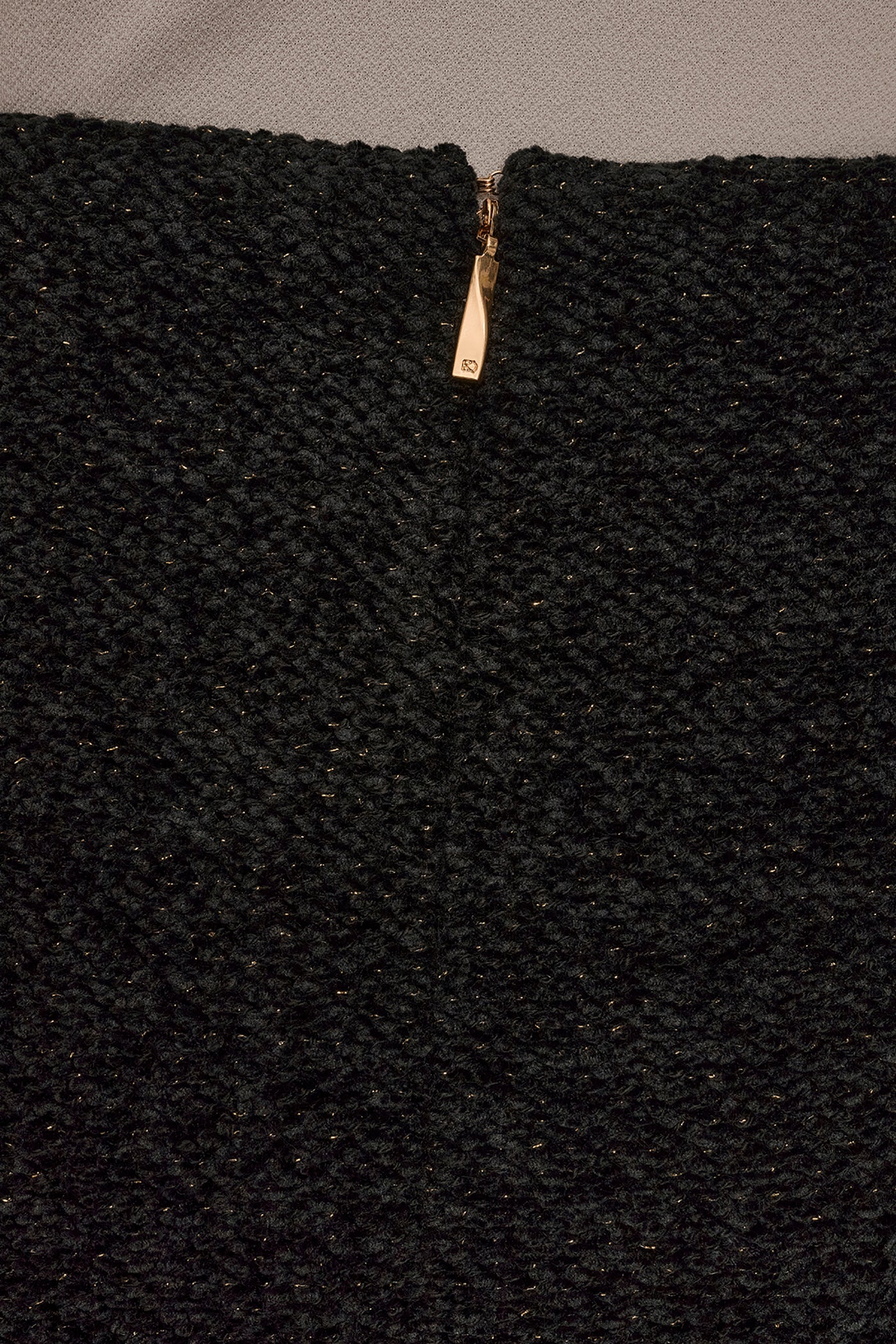 PENCIL SKIRT VIEW 5 | Clothing