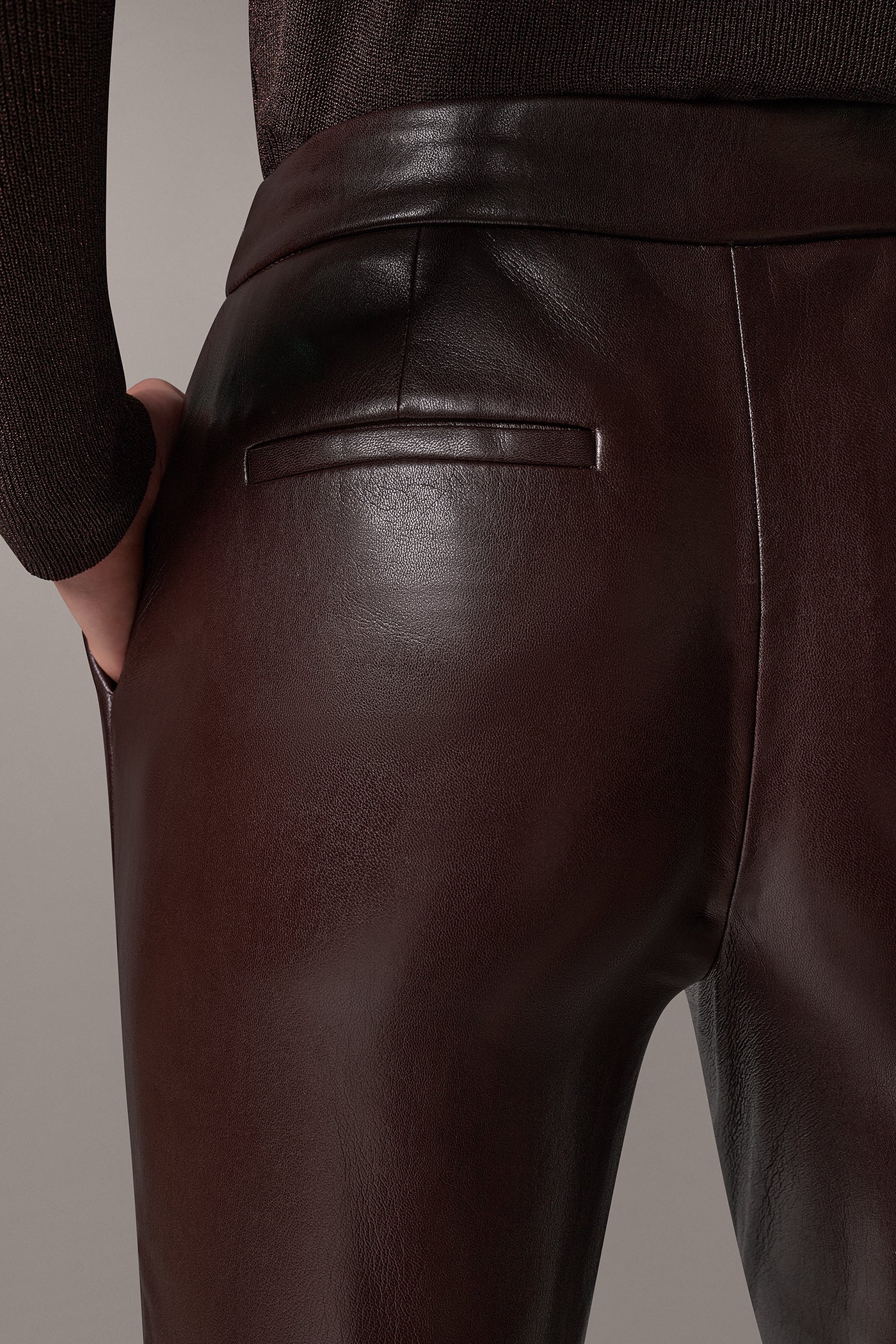 MID-RISE SLIM ANKLE SUIT PANT VIEW 7