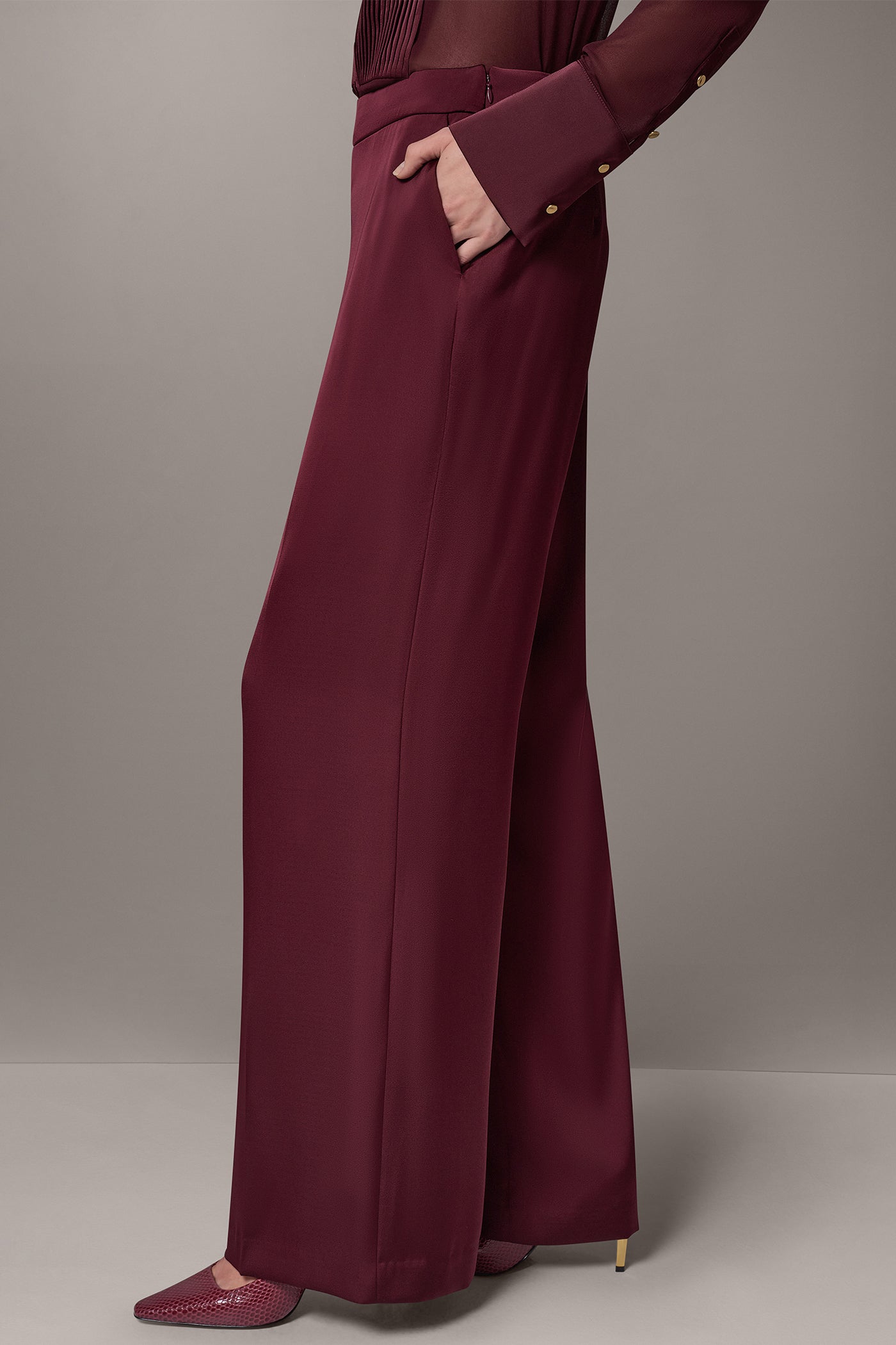 EXTRA HIGH-RISE WIDE LEG PANT VIEW 3