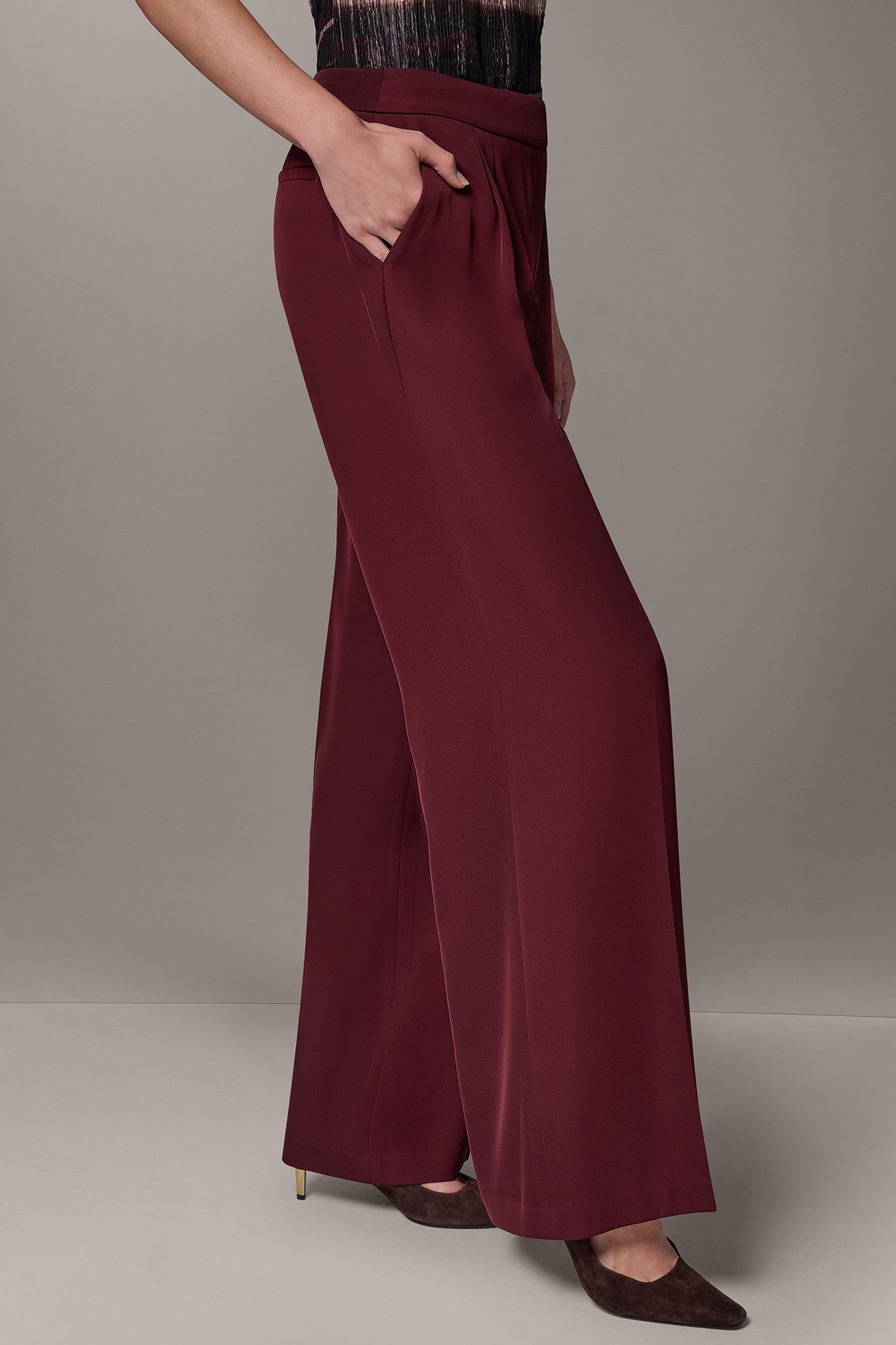 HIGH-WAISTED WIDE-LEG PANT VIEW 2