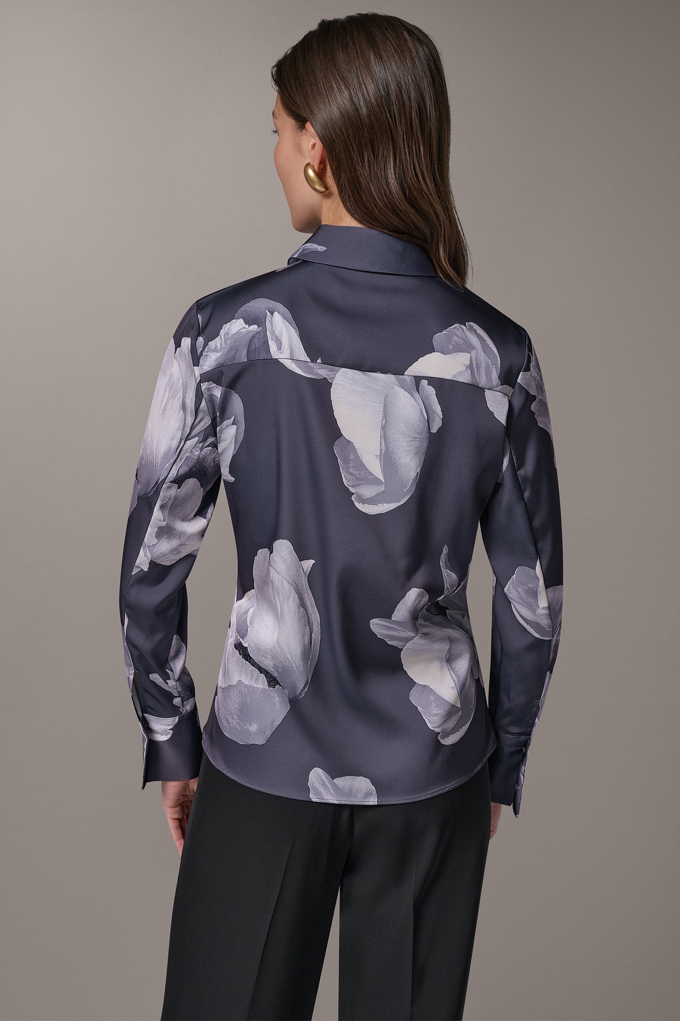 FLORAL PRINT WRAP BLOUSE VIEW 3