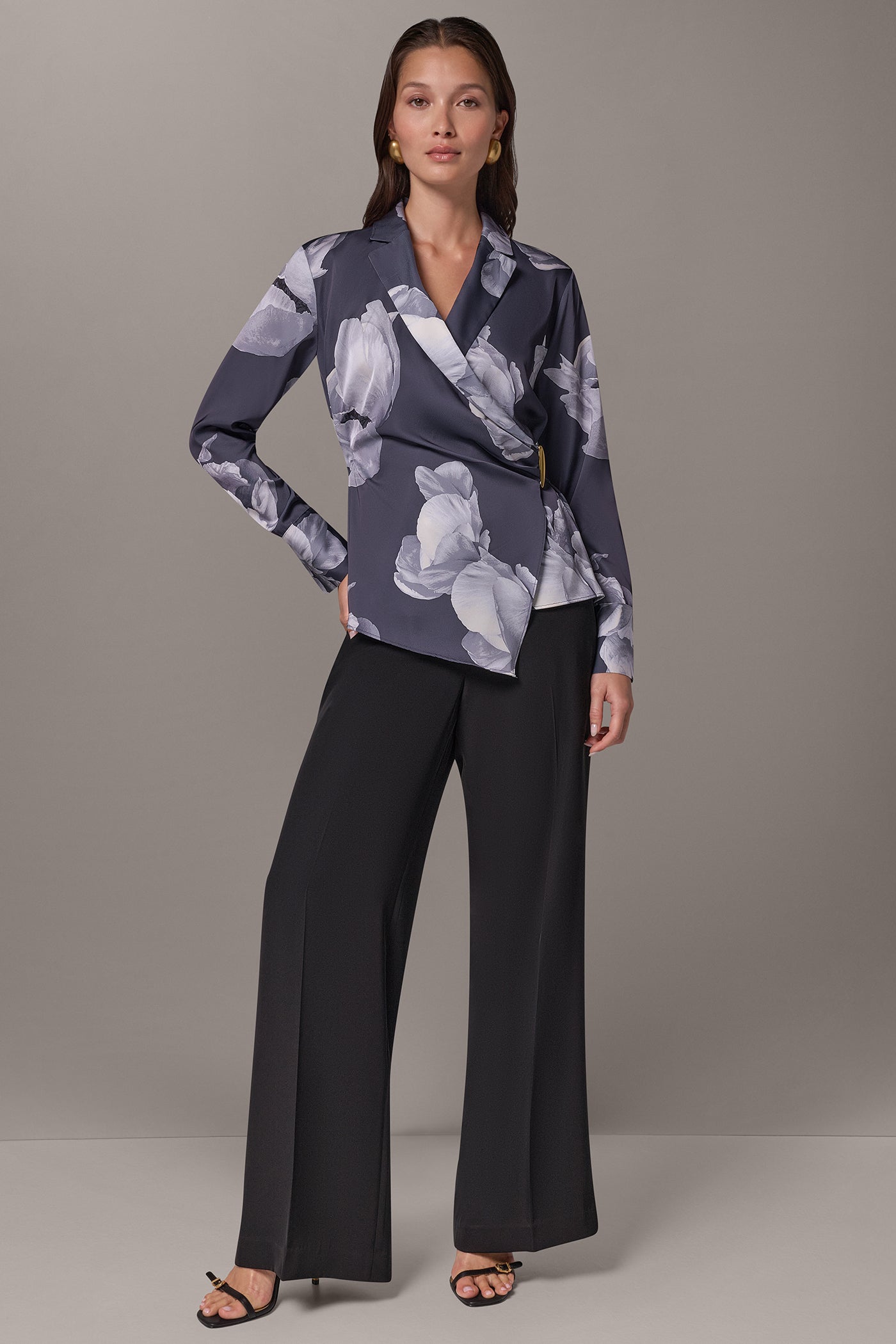 FLORAL PRINT WRAP BLOUSE VIEW 6