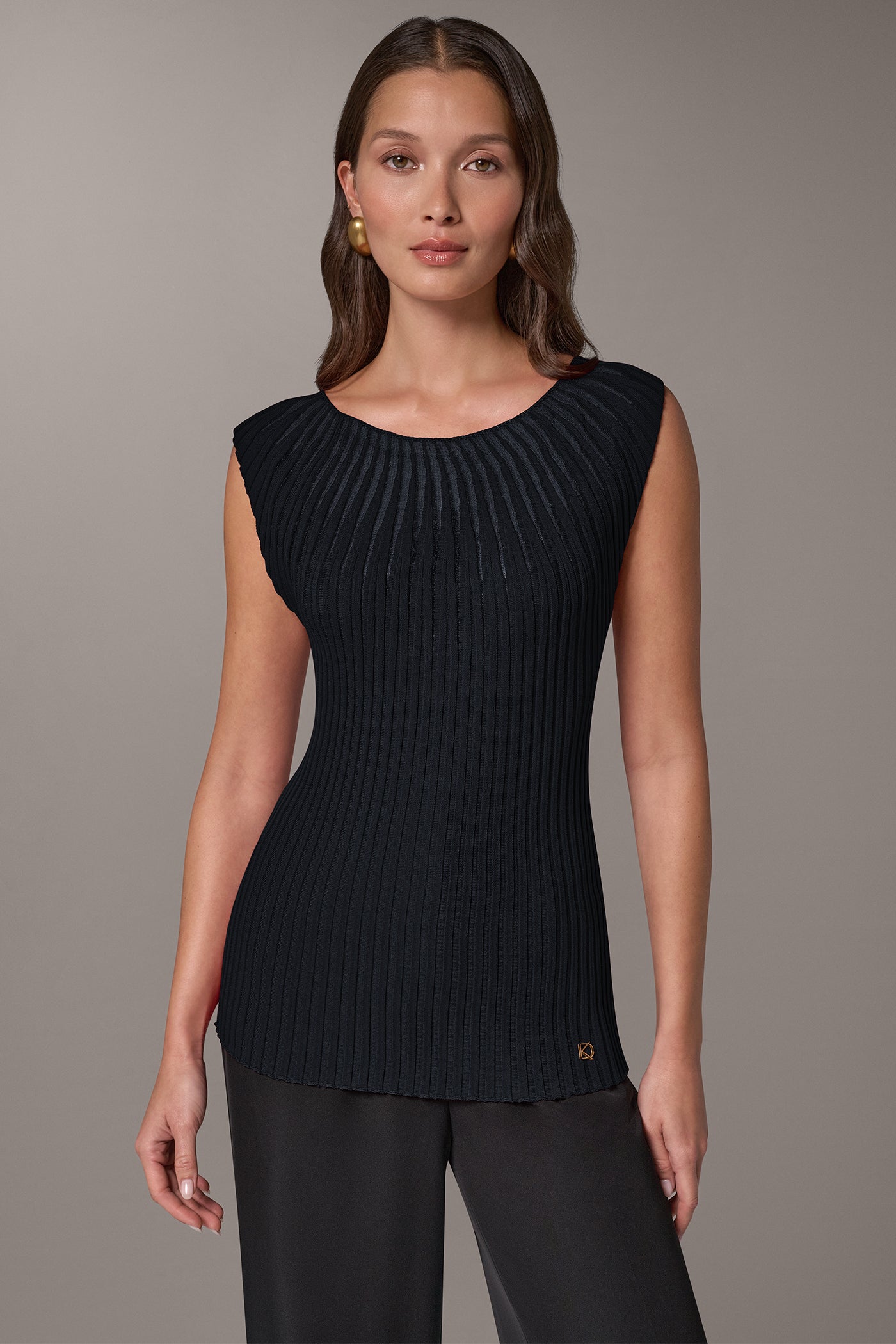 RIBBED SLEEVLESS SWEATER VIEW 1