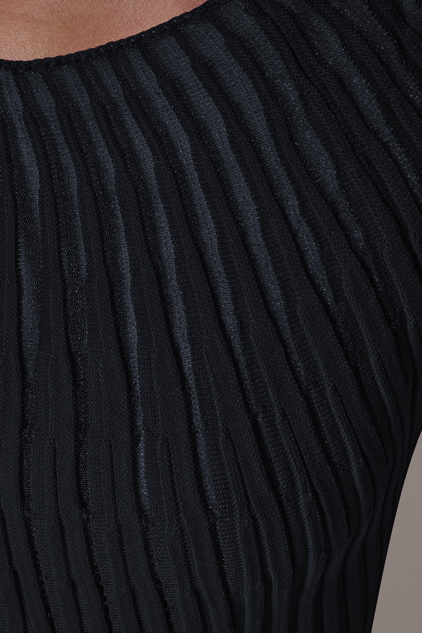 RIBBED SLEEVLESS SWEATER VIEW 5