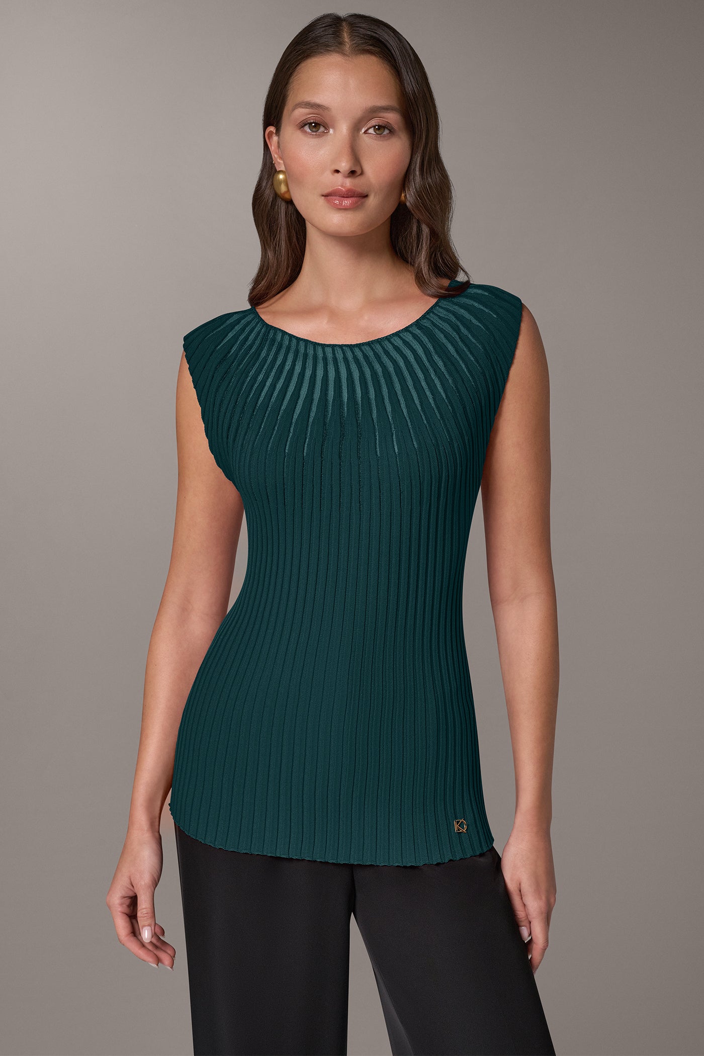 RIBBED SLEEVLESS SWEATER VIEW 1