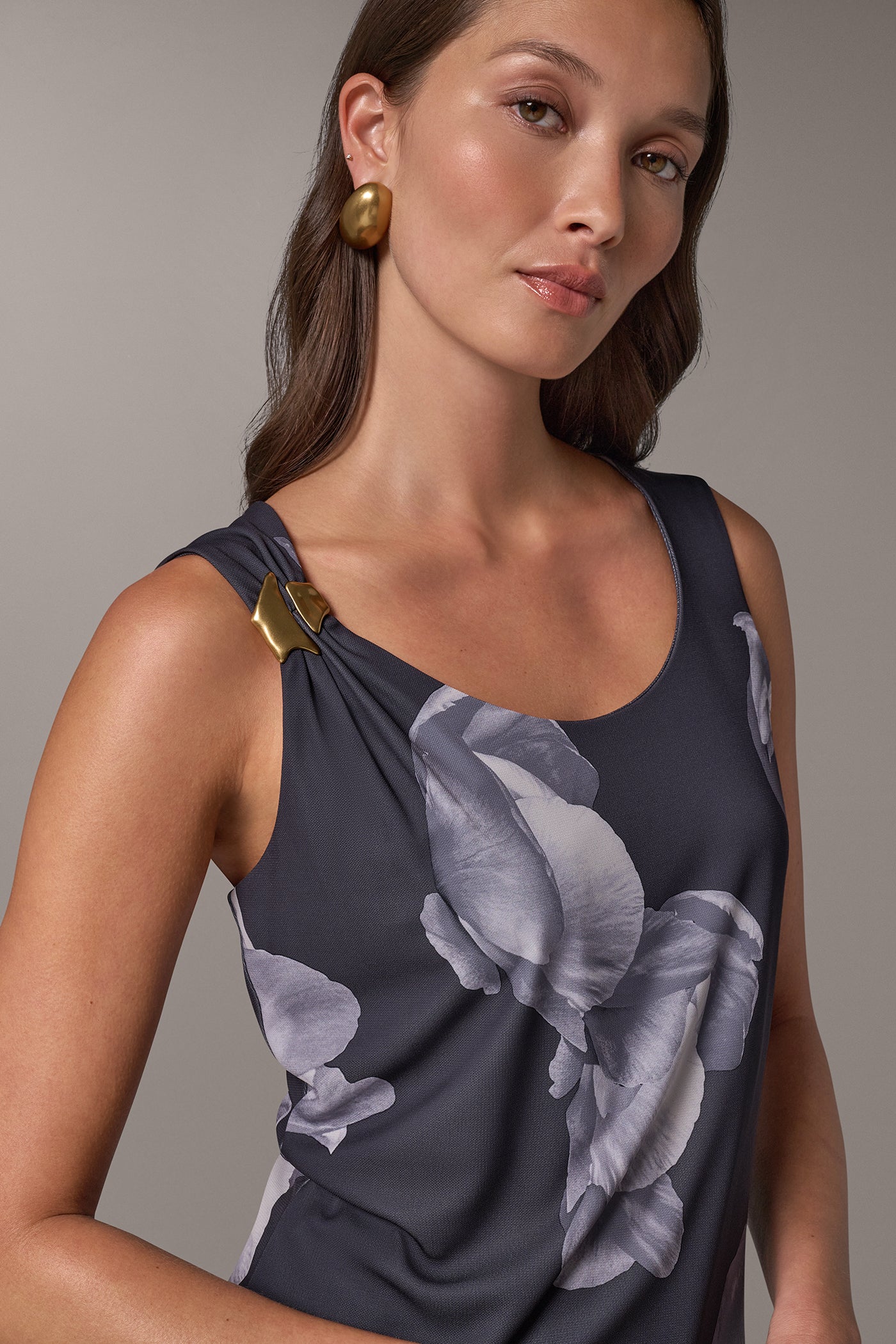FLORAL PRINT BLOUSE VIEW 2