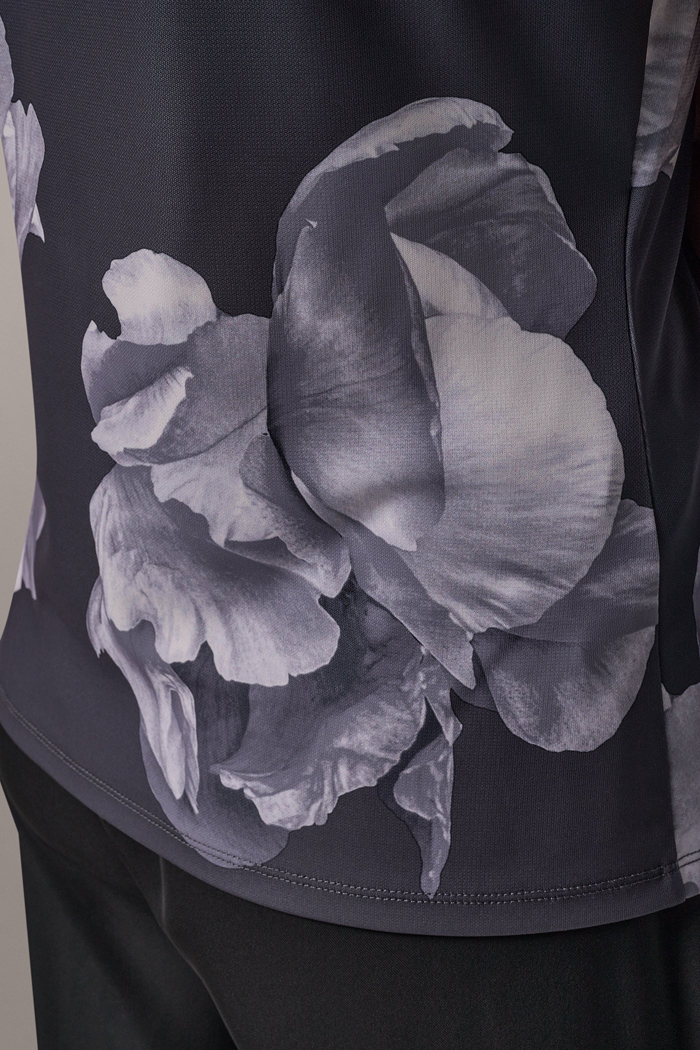 FLORAL PRINT BLOUSE VIEW 5