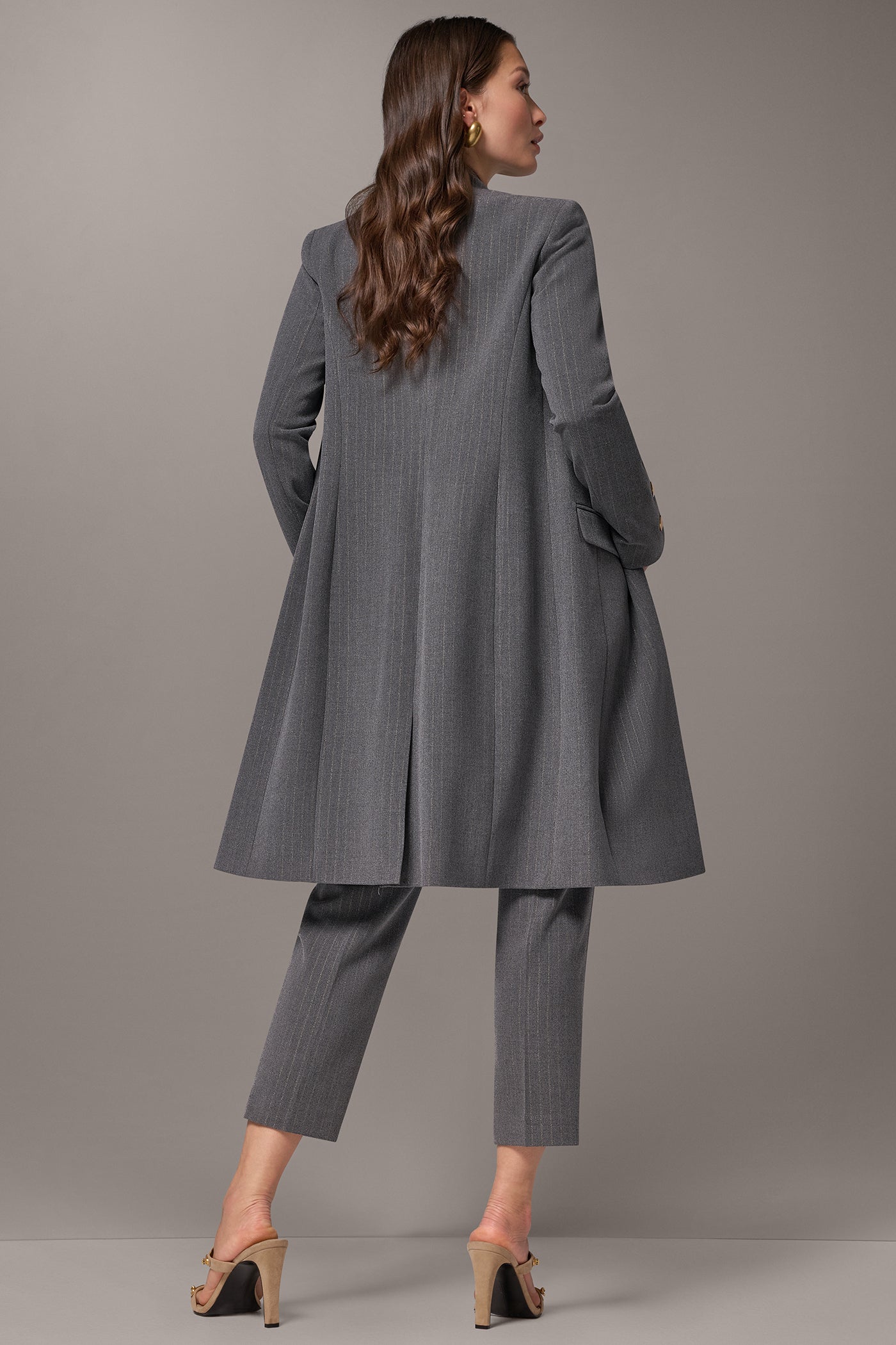 FOUR-BUTTON SUIT BLAZER VIEW 9