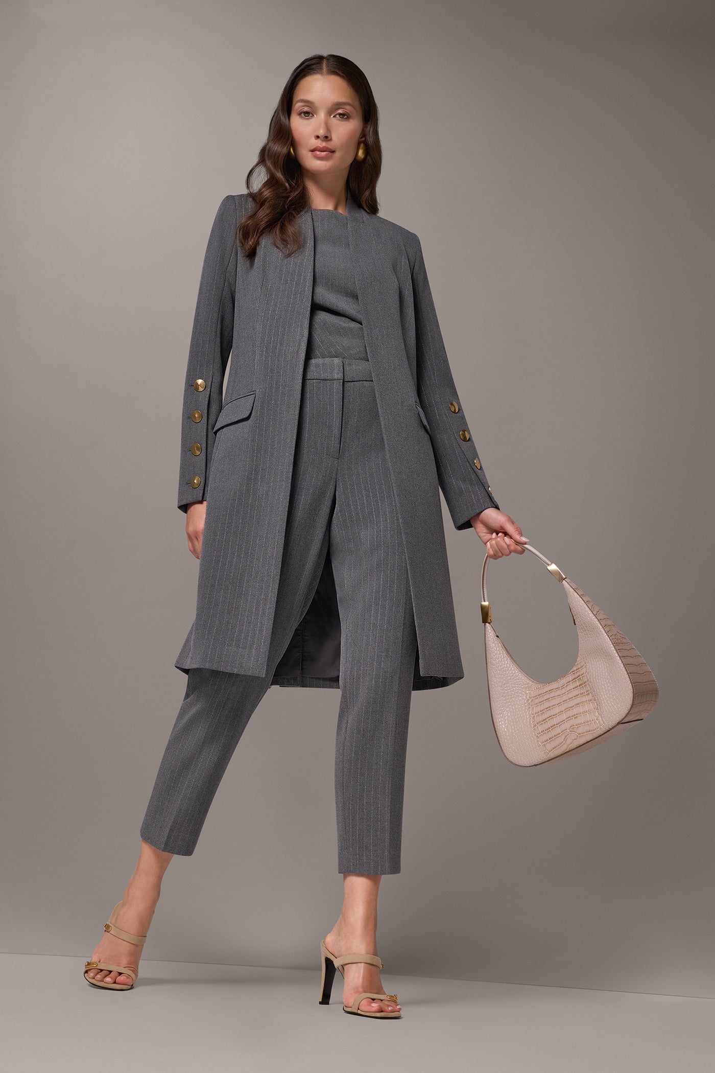 FOUR-BUTTON SUIT BLAZER VIEW 10