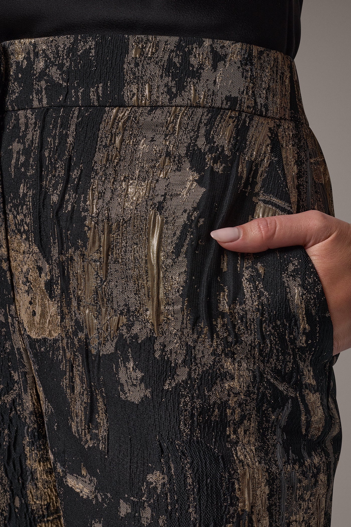 METALLIC STRAIGHT-LEG PANT VIEW 5