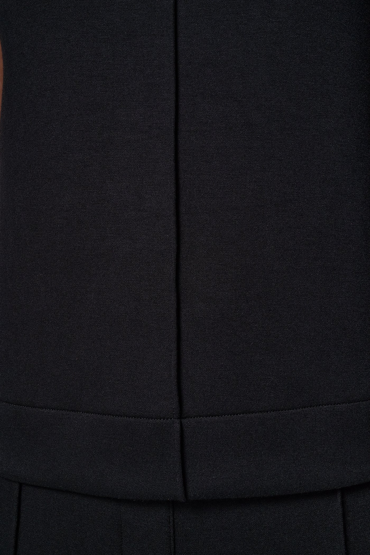 MOCK-NECK SEAM TOP VIEW 7