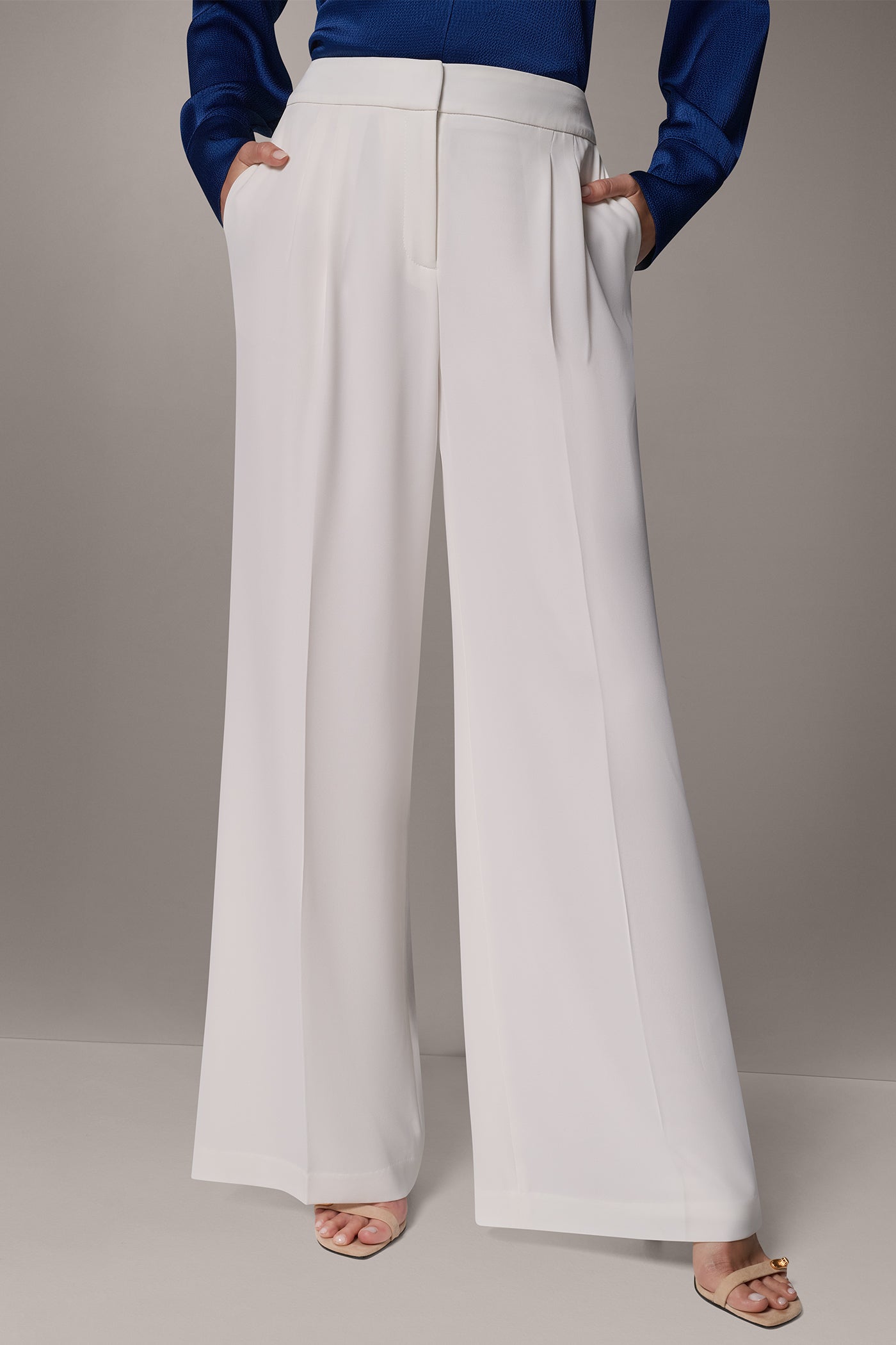 WIDE LEG TROUSER