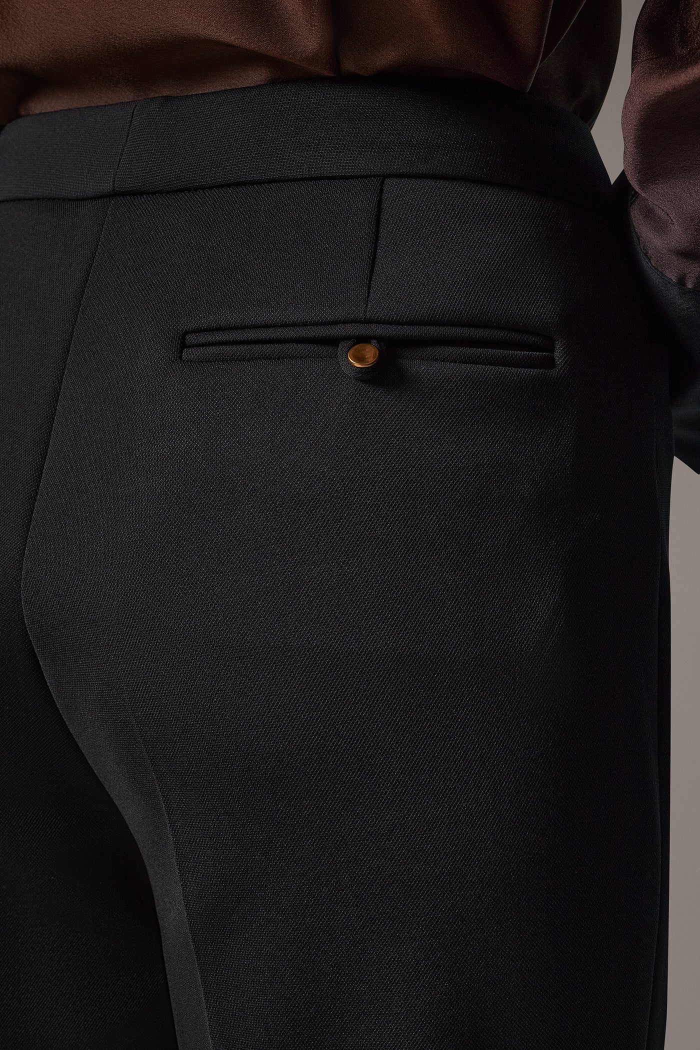 MID-RISE BOOTCUT SUIT PANT VIEW 4