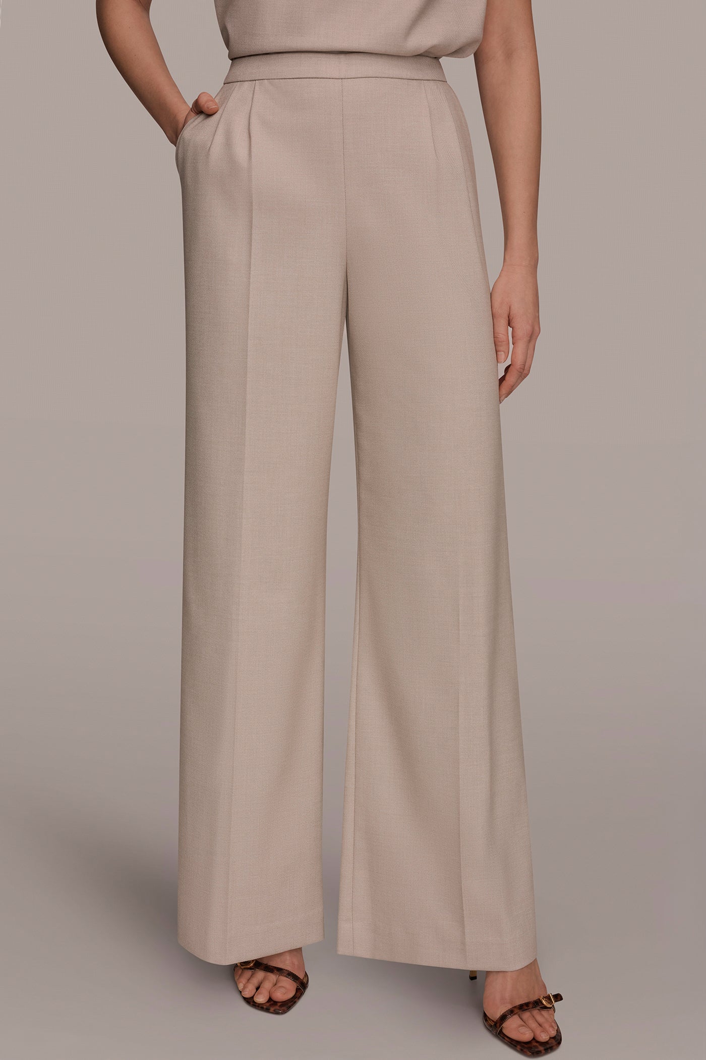 MID-RISE PLEATED WIDE-LEG SUIT PANT | View 1 | Pants