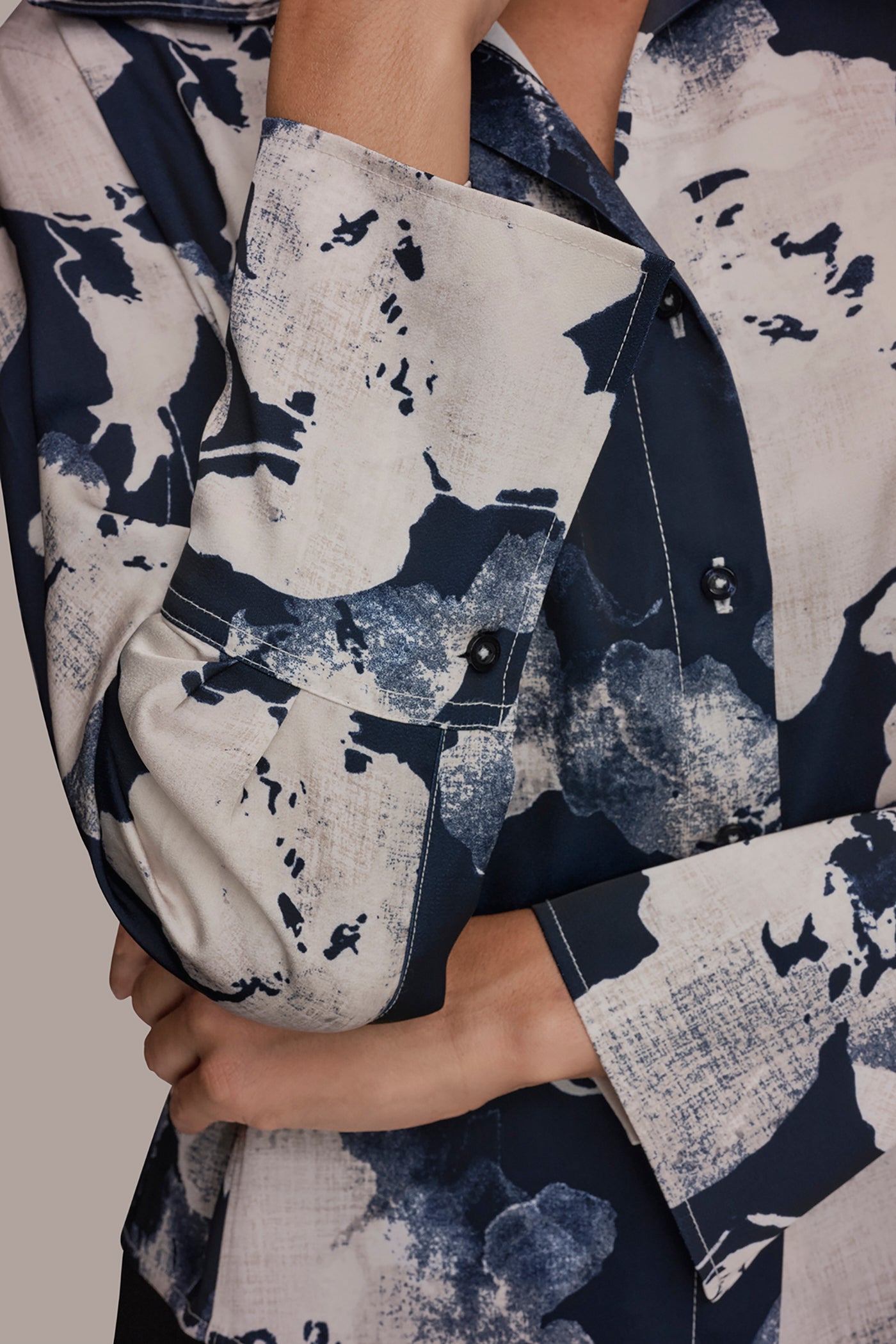 FLORAL PRINT HIGH-LOW BLOUSE VIEW 5 | Suits and Separates