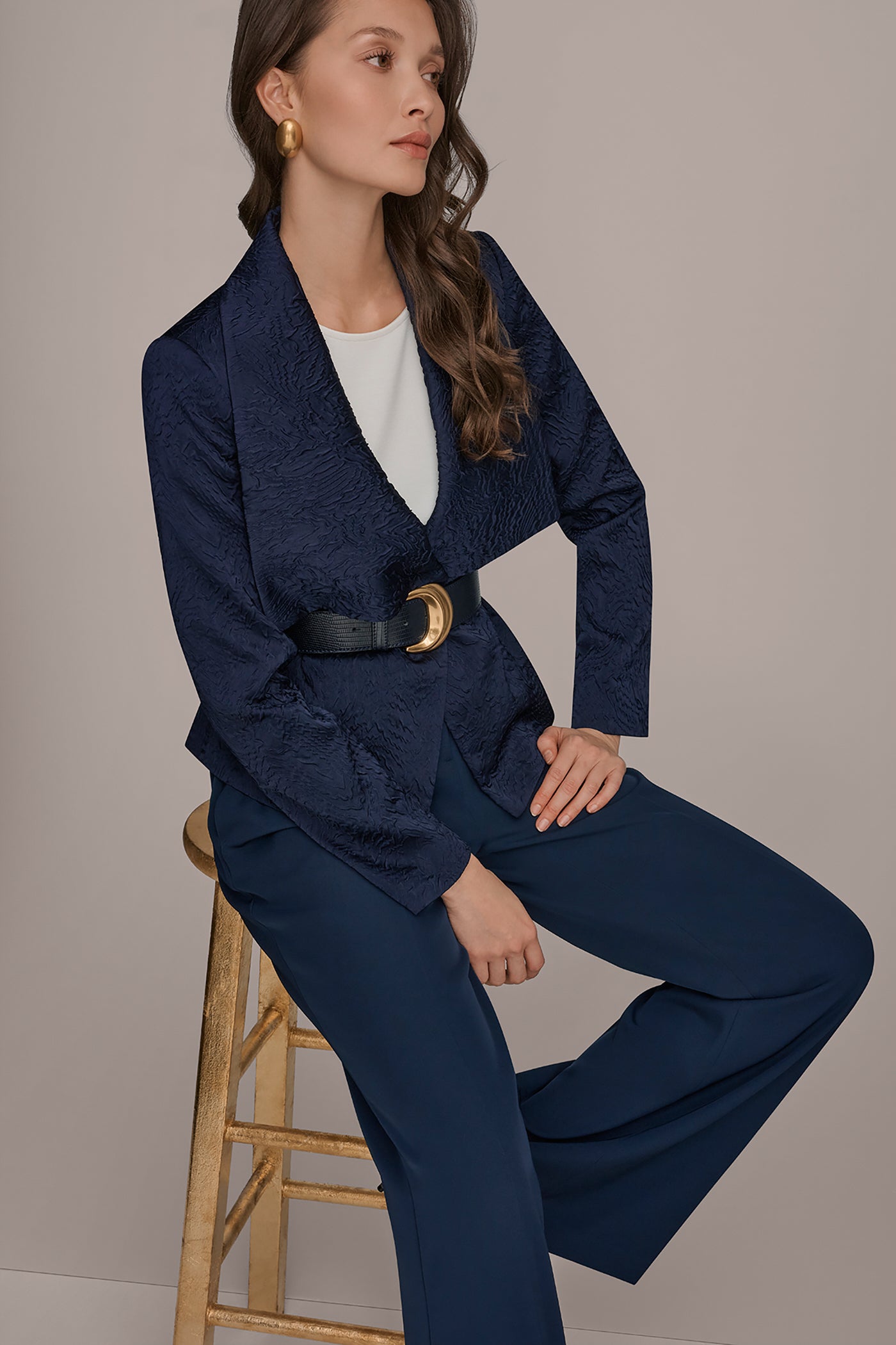 CRINKLE JACQUARD CROPPED BLAZER VIEW 9 | Blazers & Vests