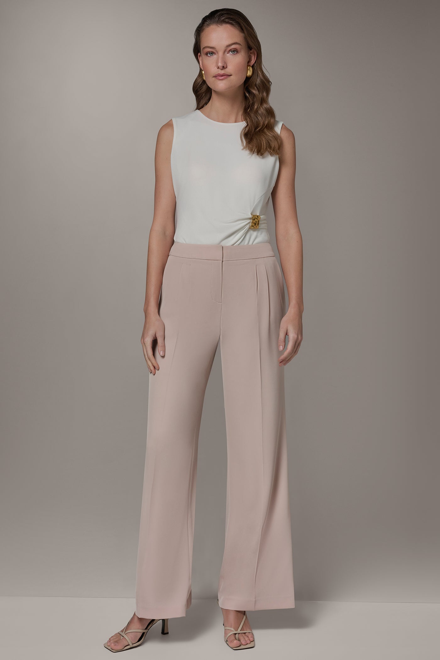 MID-RISE PLEATED WIDE-LEG SUIT PANT VIEW 5 | Pants
