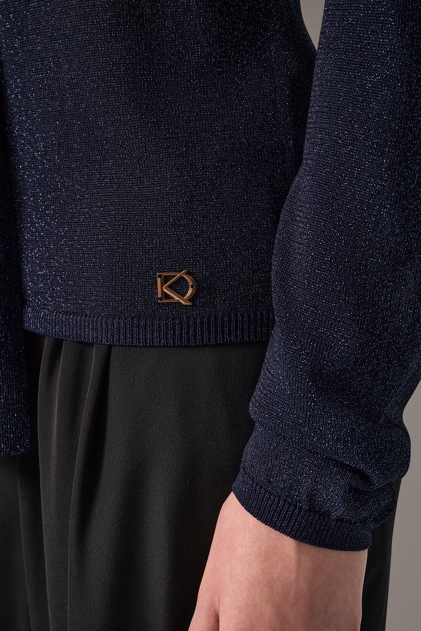 SWEATER WITH SCARF DETAIL VIEW 6