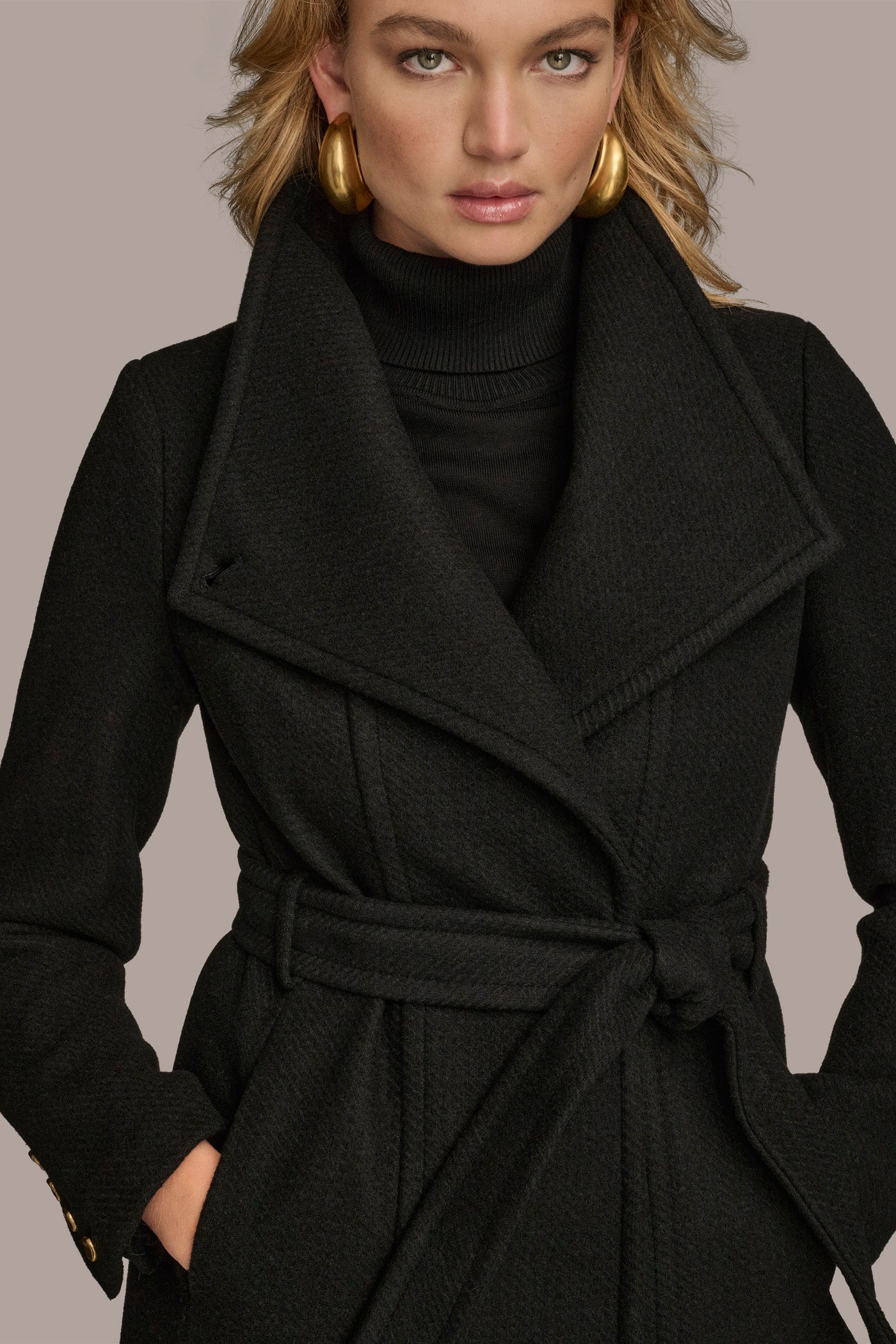 WING COLLAR COAT VIEW 2