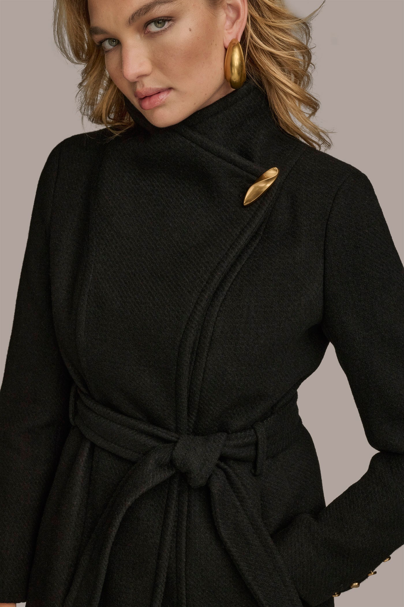 WING COLLAR COAT VIEW 7