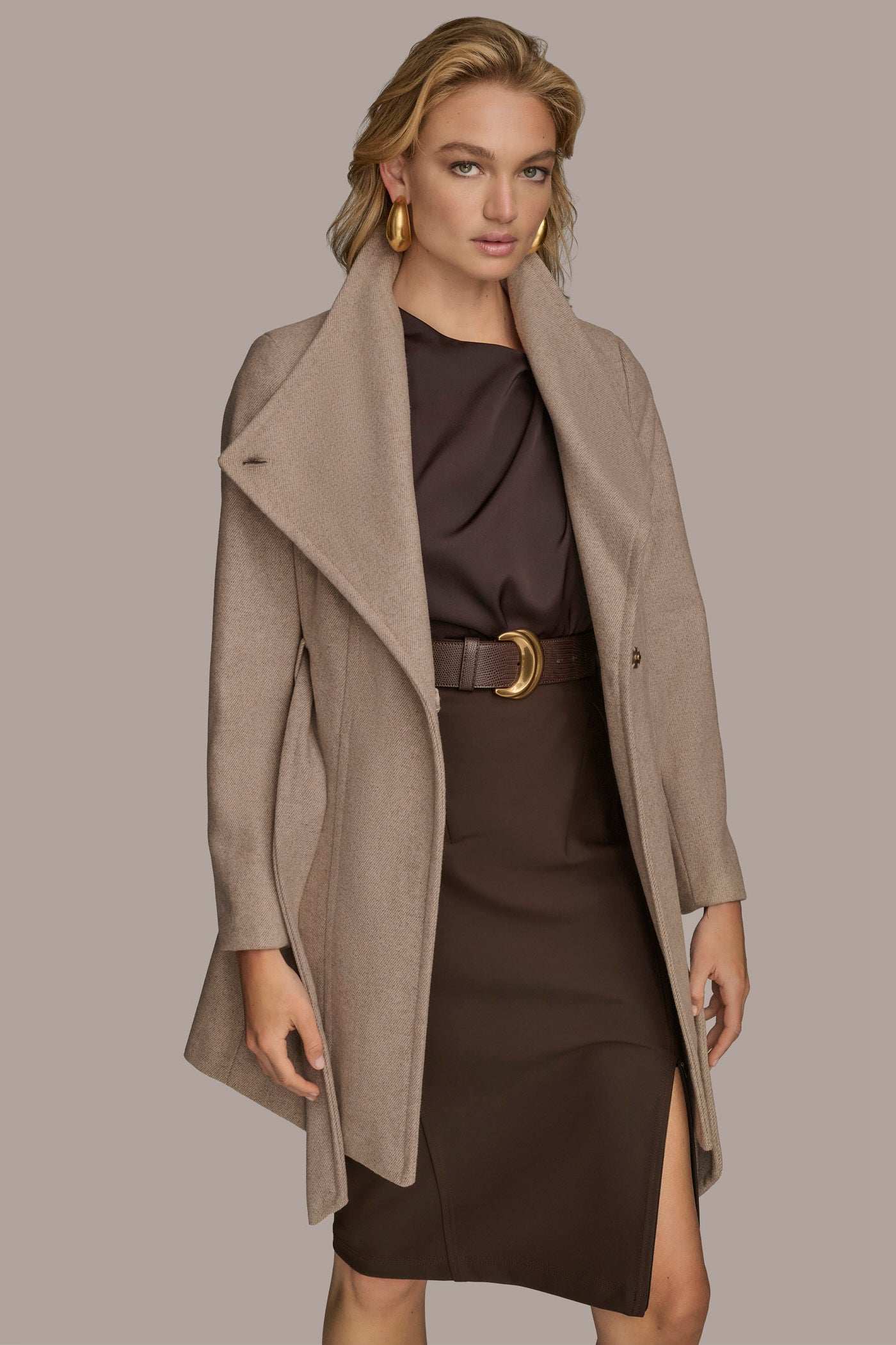 WING COLLAR COAT VIEW 10