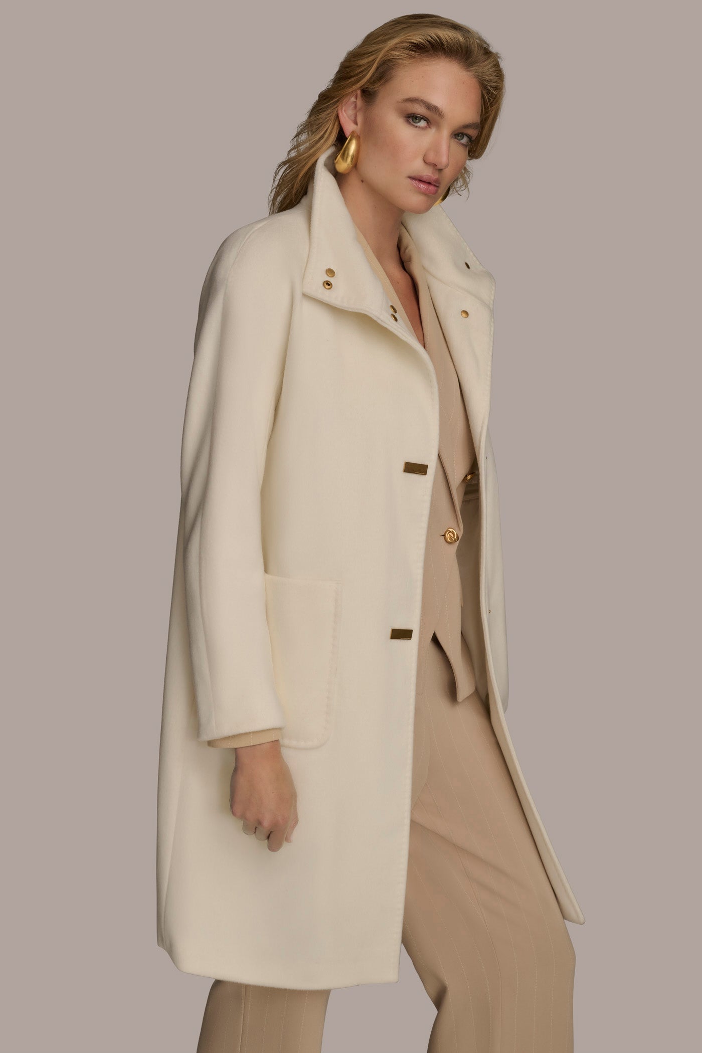 FUNNEL NECK COAT VIEW 3 | Coats & Jackets
