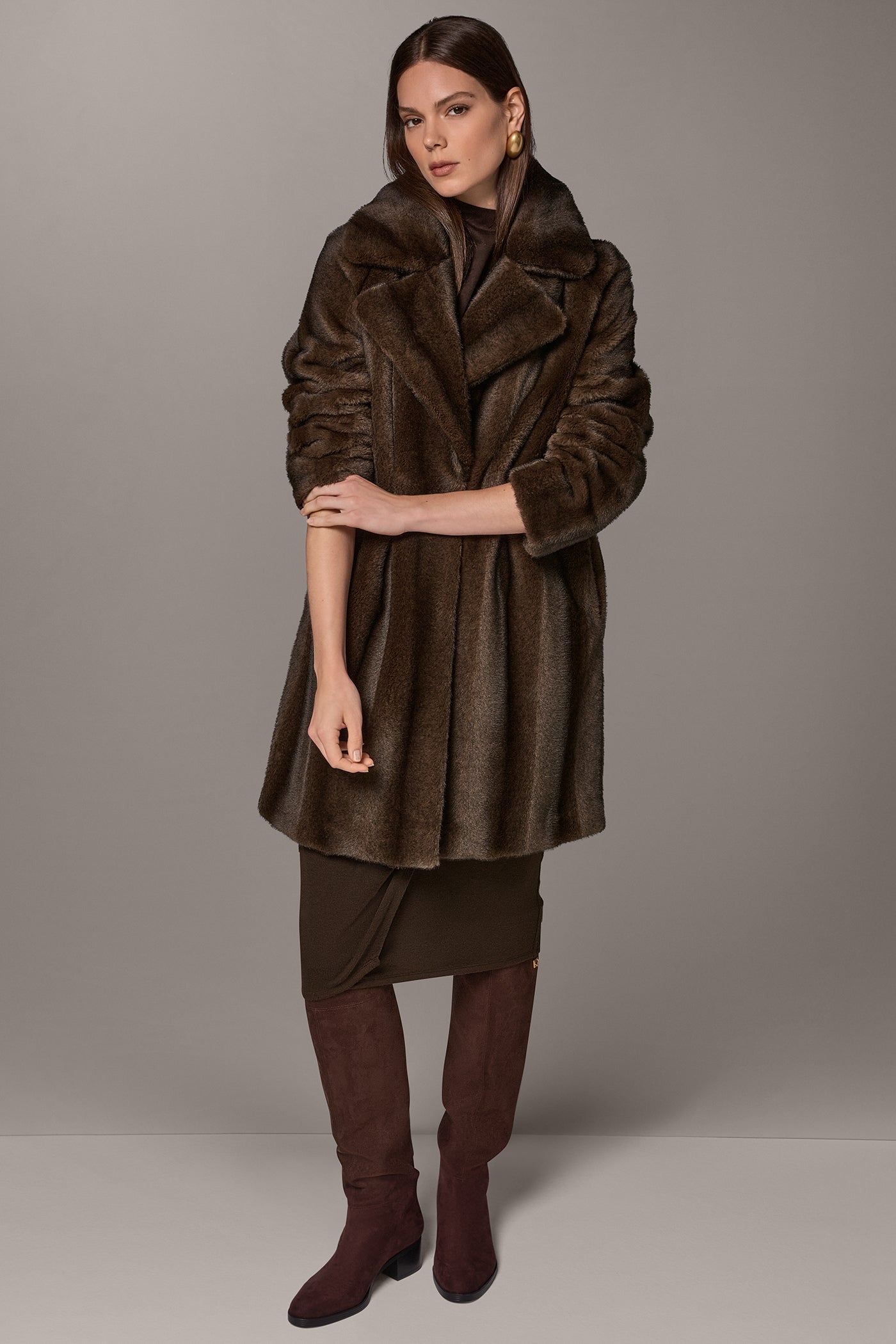 LUXE FAUX FUR COAT VIEW 8
