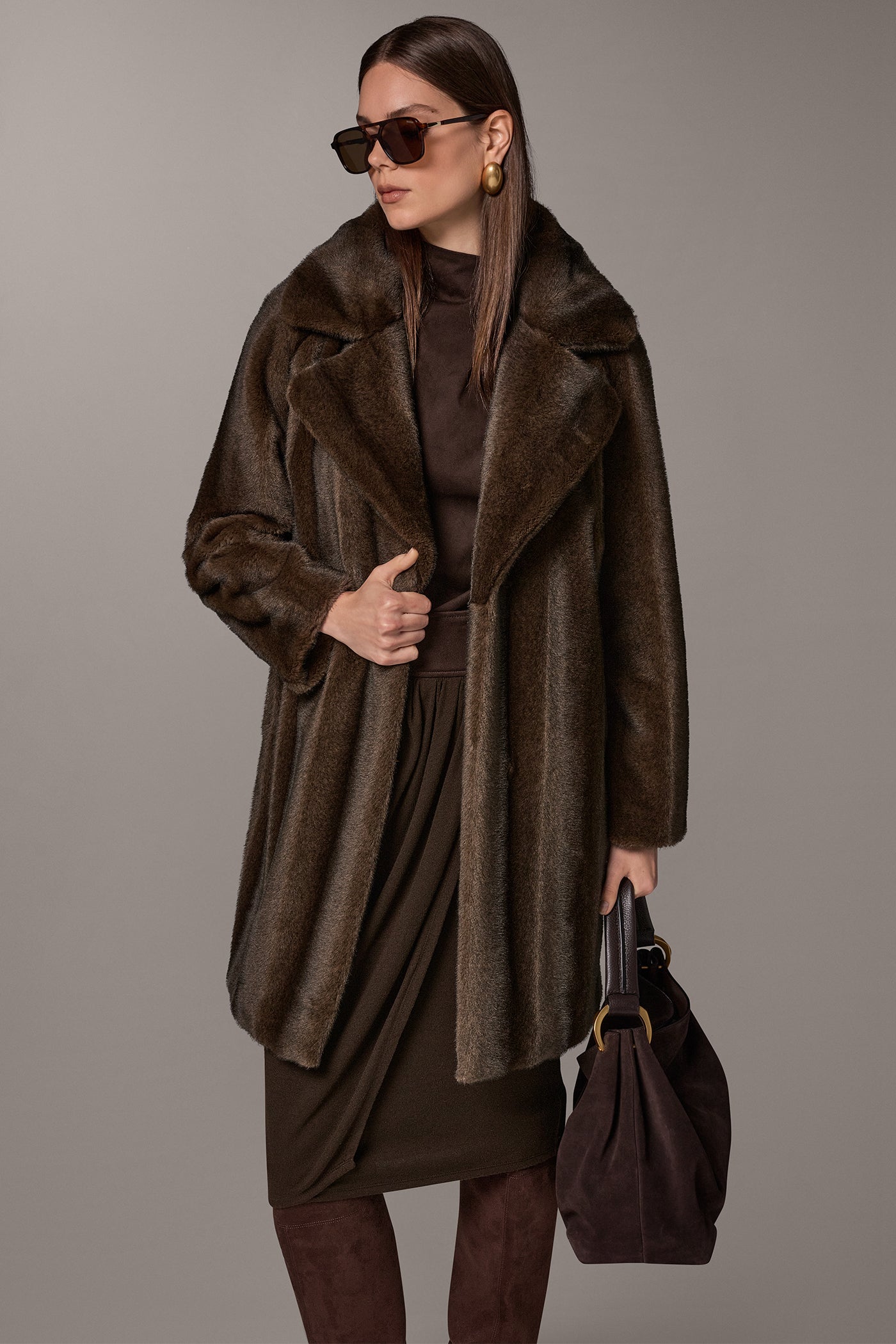 LUXE FAUX FUR COAT VIEW 6