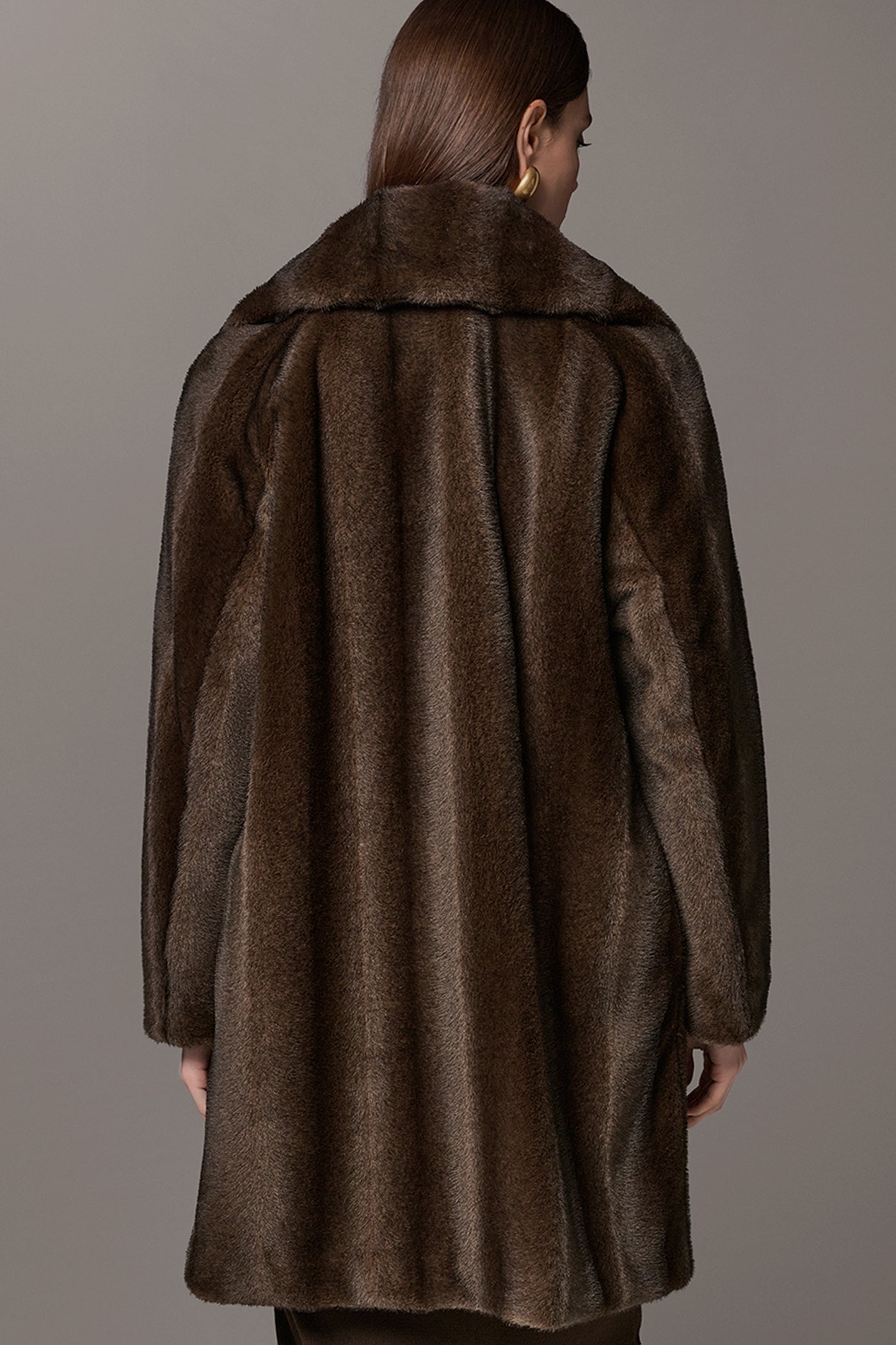 LUXE FAUX FUR COAT VIEW 3