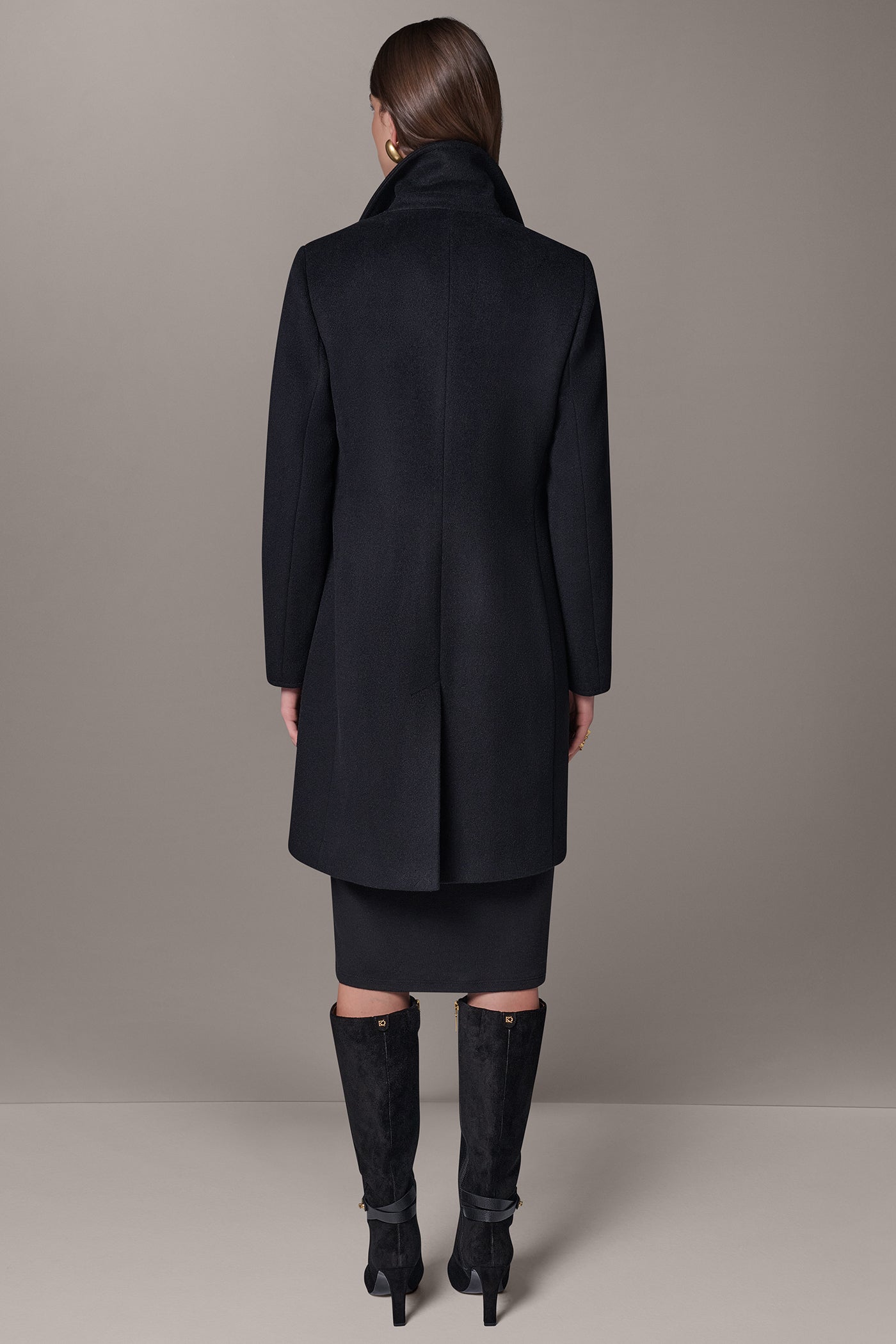 TWO BUTTON REEFER COAT VIEW 6