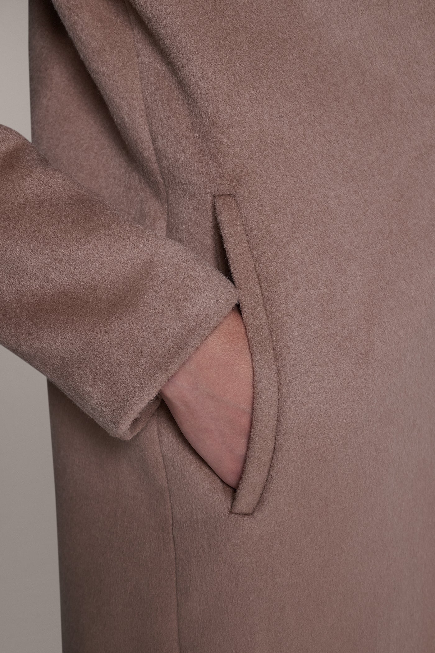 WOOL BLEND DOUBLE-BREASTED SLOUCH COAT VIEW 6