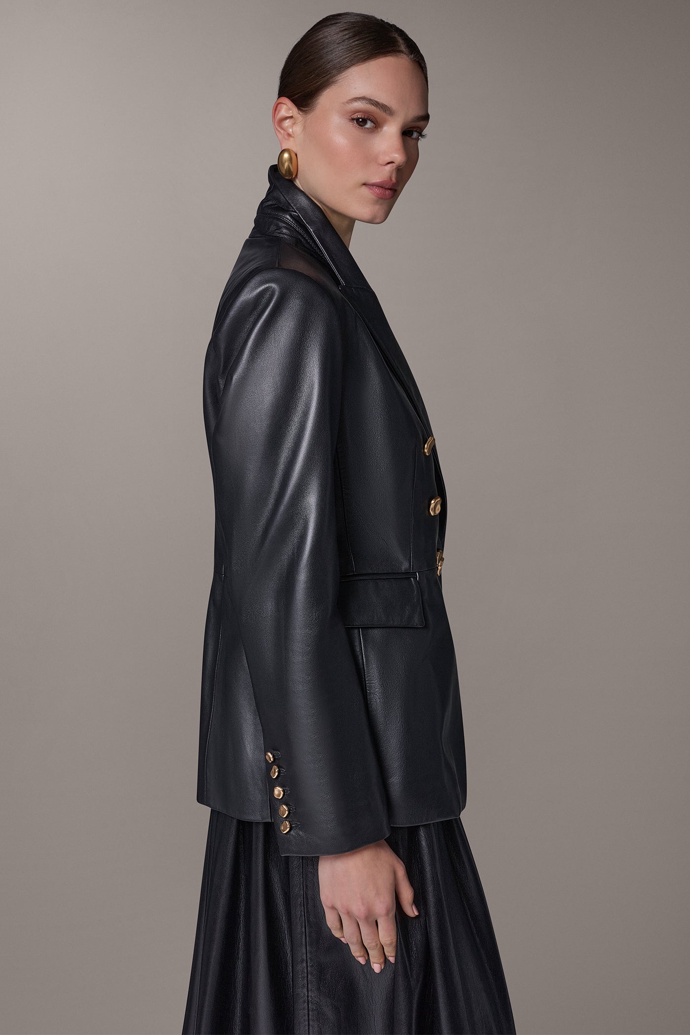 DOUBLE BREASTED LEATHER BLAZER VIEW 4