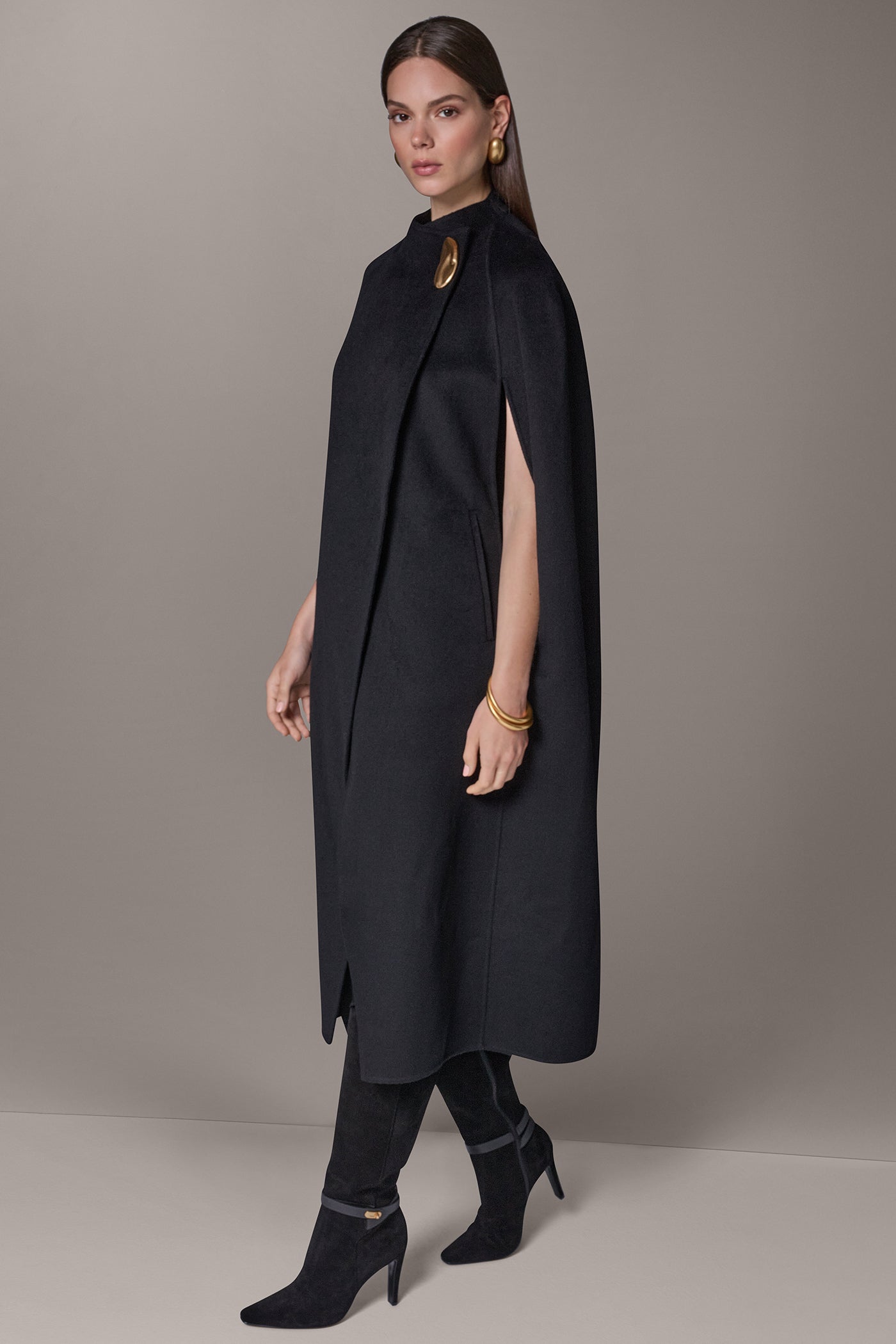 WOOL BLEND WRAP-EFFECT BUTTON CAPE VIEW 10