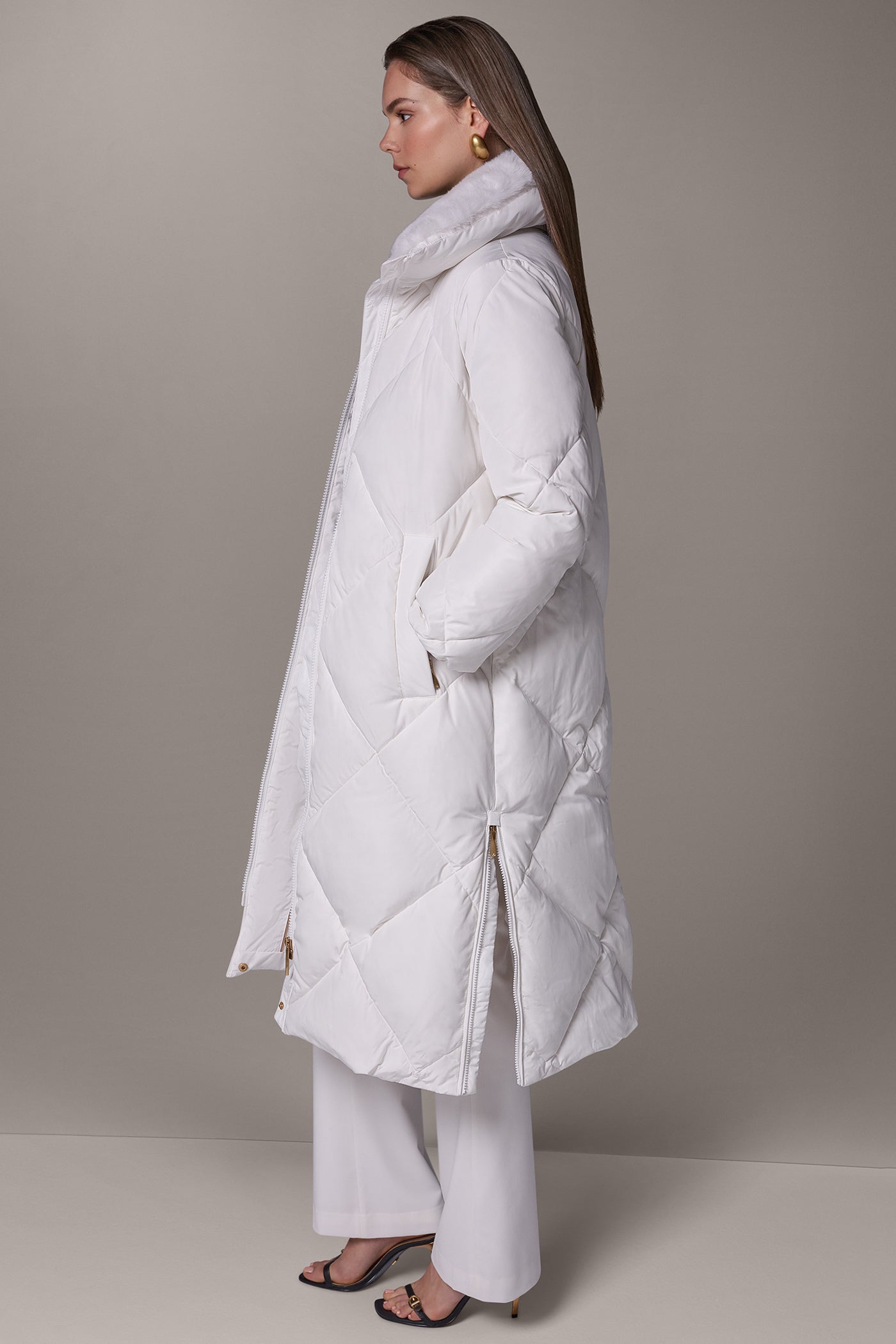 DIAMOND QUILT DOWN WALKER COAT VIEW 8