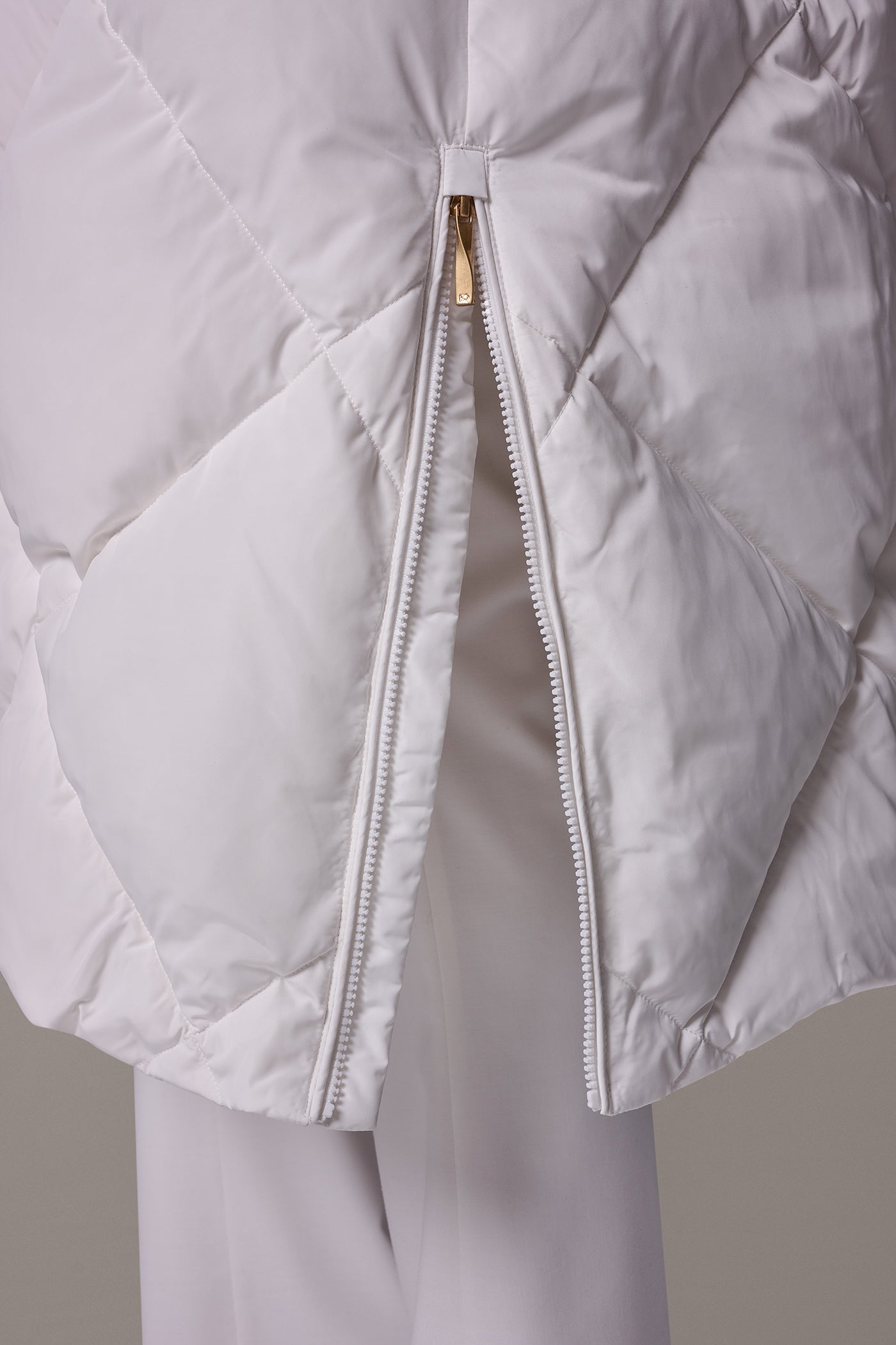 DIAMOND QUILT DOWN WALKER COAT VIEW 6