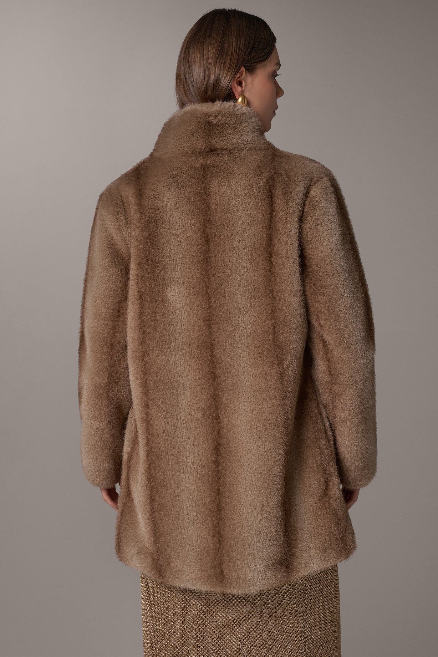 SHORT LUXE FAUX FUR COAT VIEW 9