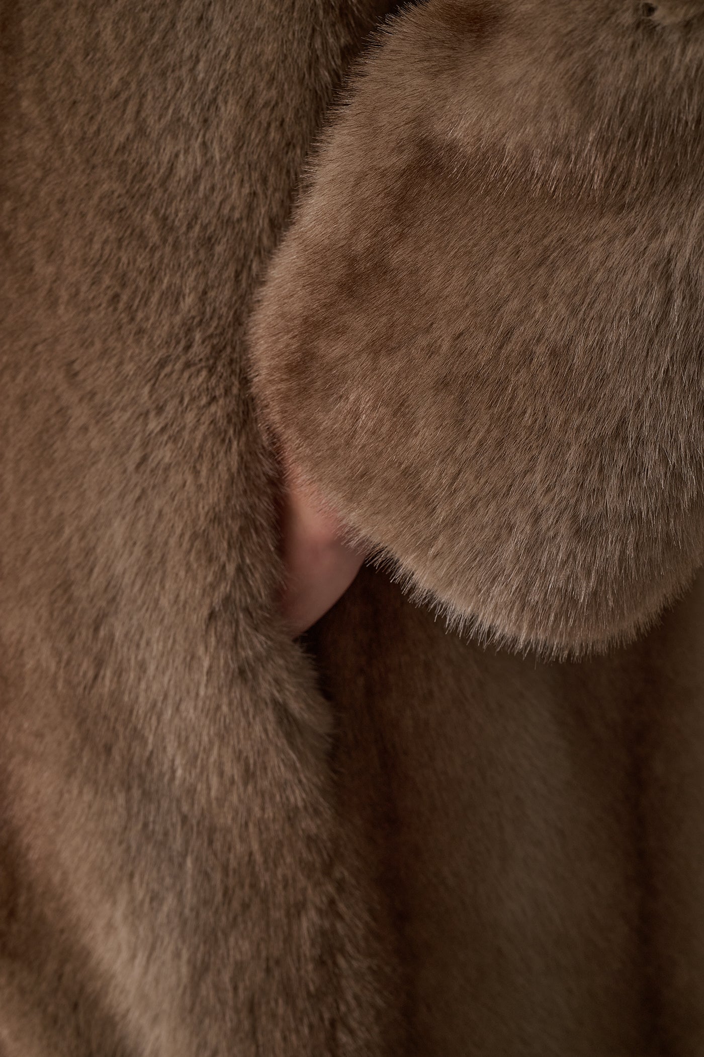 SHORT LUXE FAUX FUR COAT VIEW 8