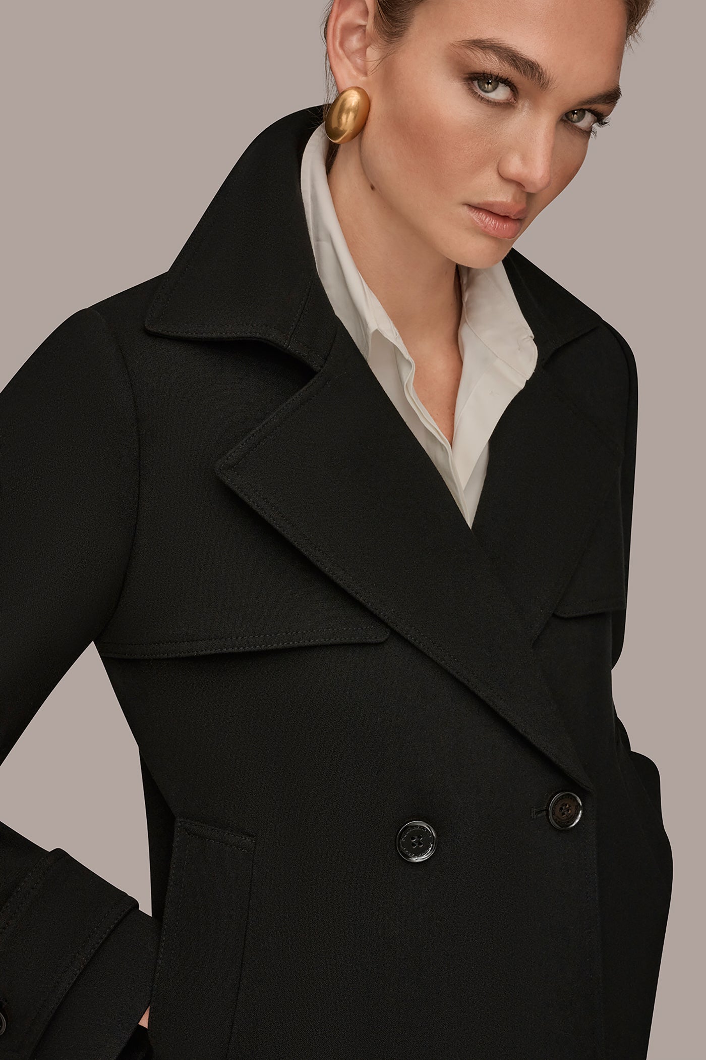 CROPPED DOUBLE-BREASTED TRENCH COAT VIEW 4 | New Arrivals