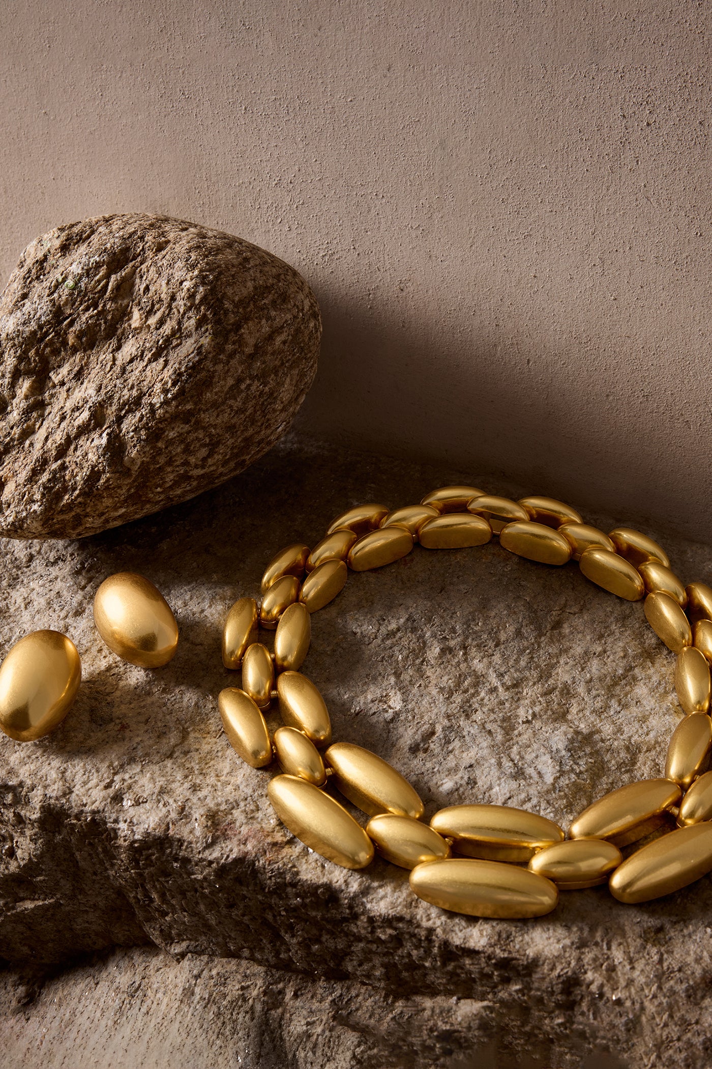 MODERN METAL LINK NECKLACE | View 2 | New Arrivals