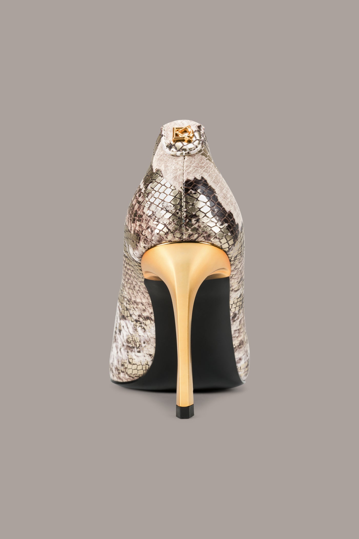 PANTHIA HIGH PUMP VIEW 4